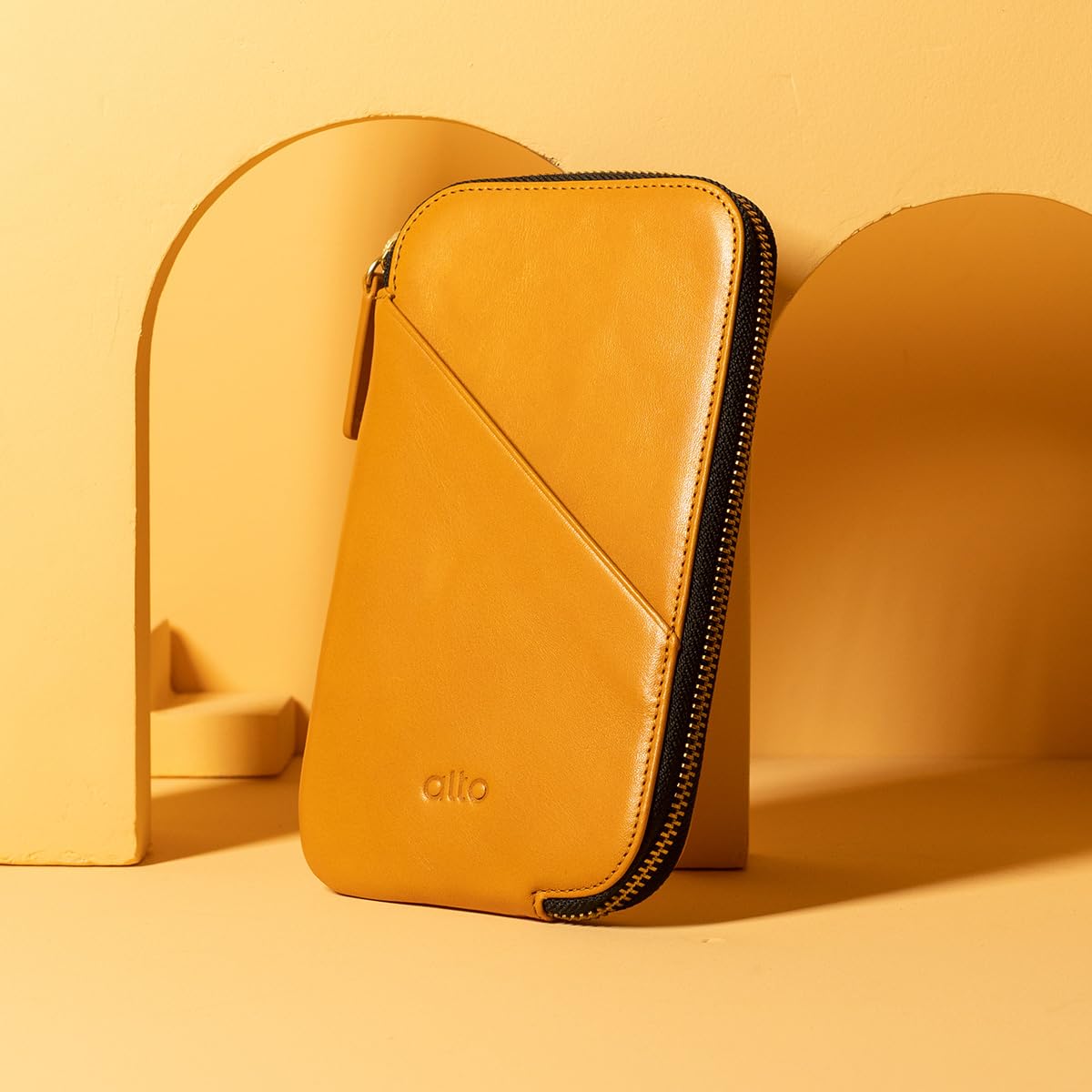 Premium Alto Travel Phone Wallet - Italian Leather Case & Passport Holder for iPhone 16/15/14/13/12 & Android (6.8