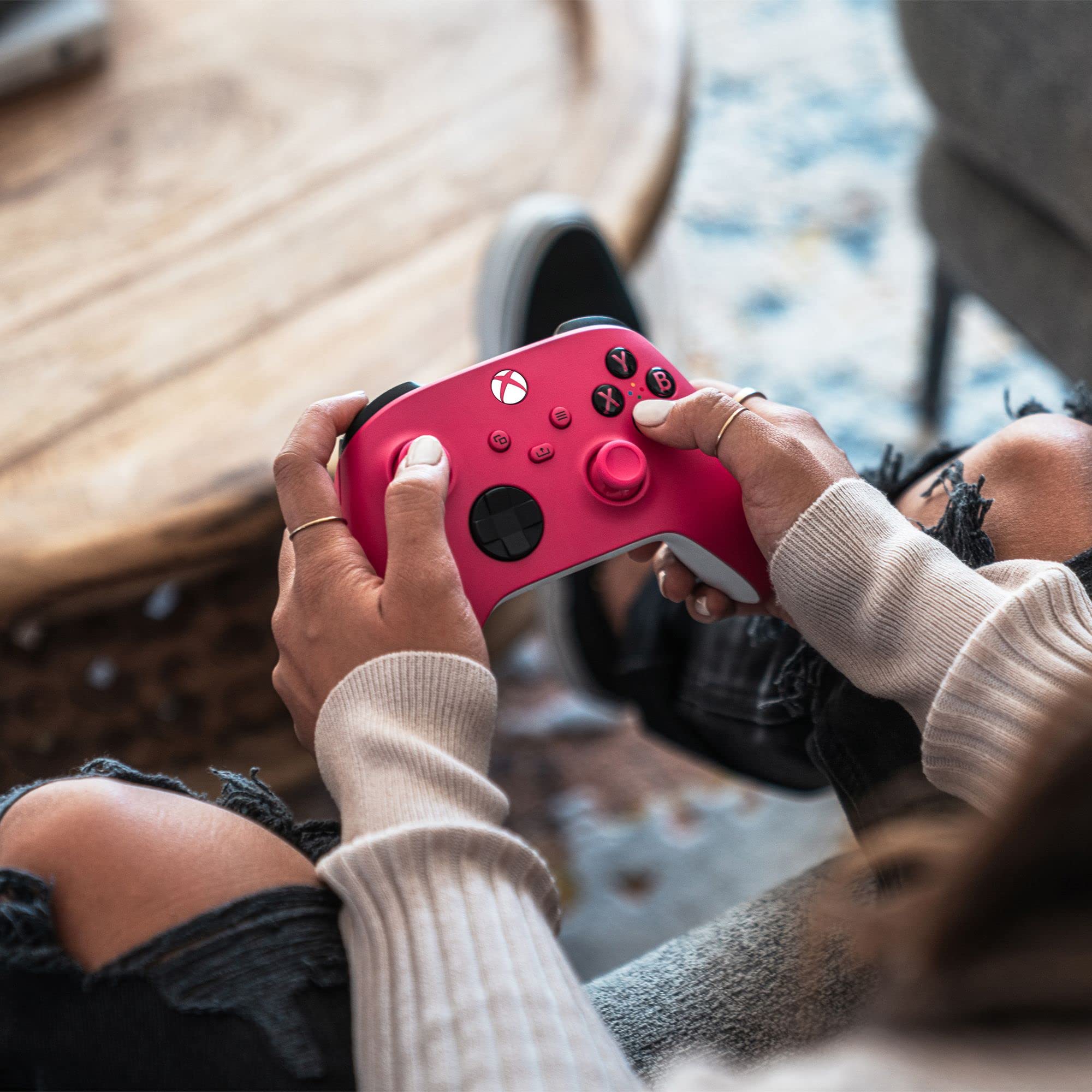Microsoft Xbox Wireless Controller for Series X/S & Xbox One (Latest Model) - Deep Pink (Renewed) | Compatible with PC, Gaming Consoles | Perfect for Gaming, Streaming & Multiplayer Sessions