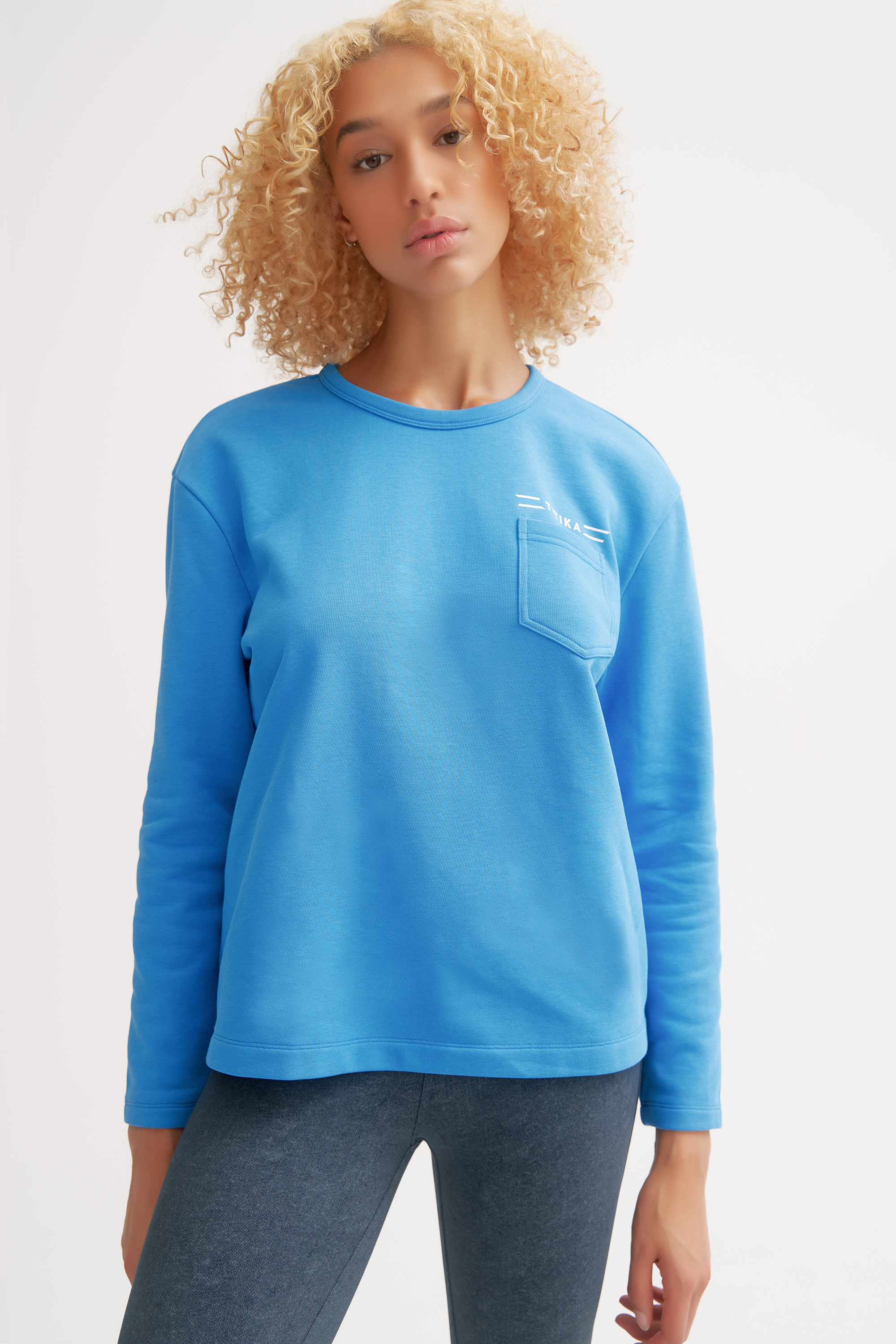 Essential Royal Pocketed Sweater - Women's Cozy Knit Pullover with Pockets | Perfect for Fall Layering & Casual Outfits