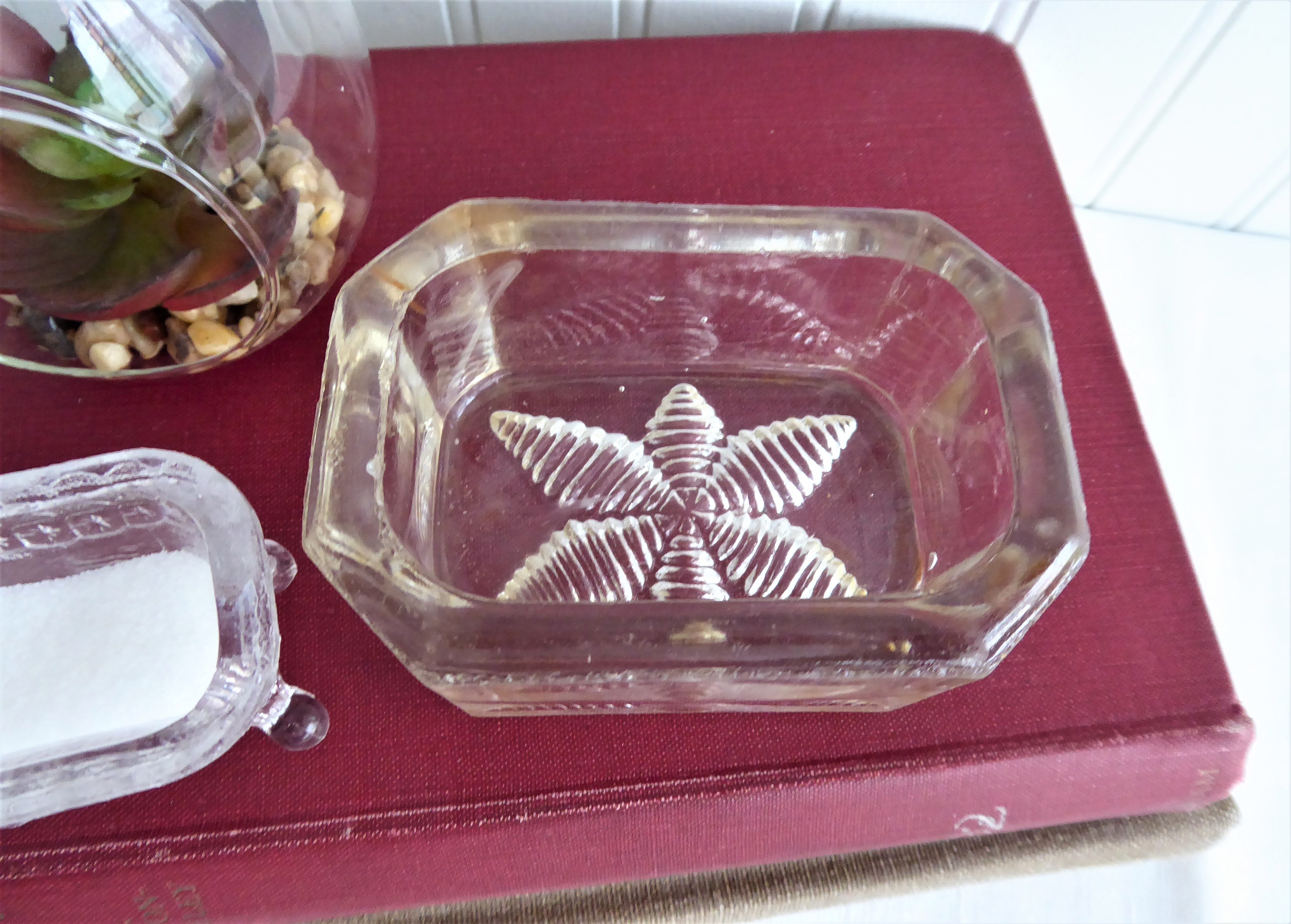 Antique Victorian Cut Crystal Open Salt Dish with Leaf Bottom - Large Master Size, Faceted Design Circa 1880s - Perfect for Table Setting, Collectible Display & Home Decor