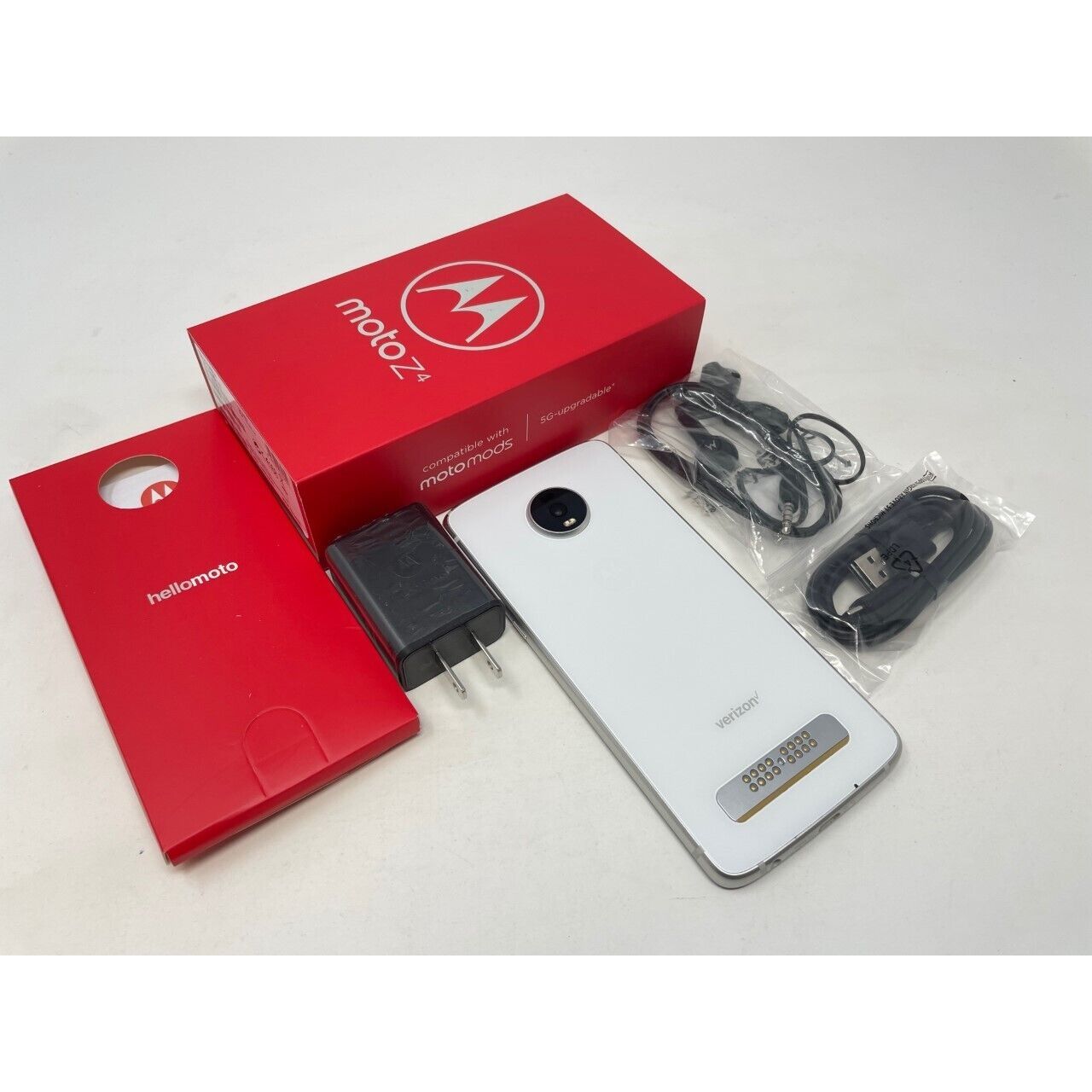 Unlocked Moto Z4 128GB Smartphone - White | Fast Performance, Large Storage | Perfect for Travel, Work & Entertainment