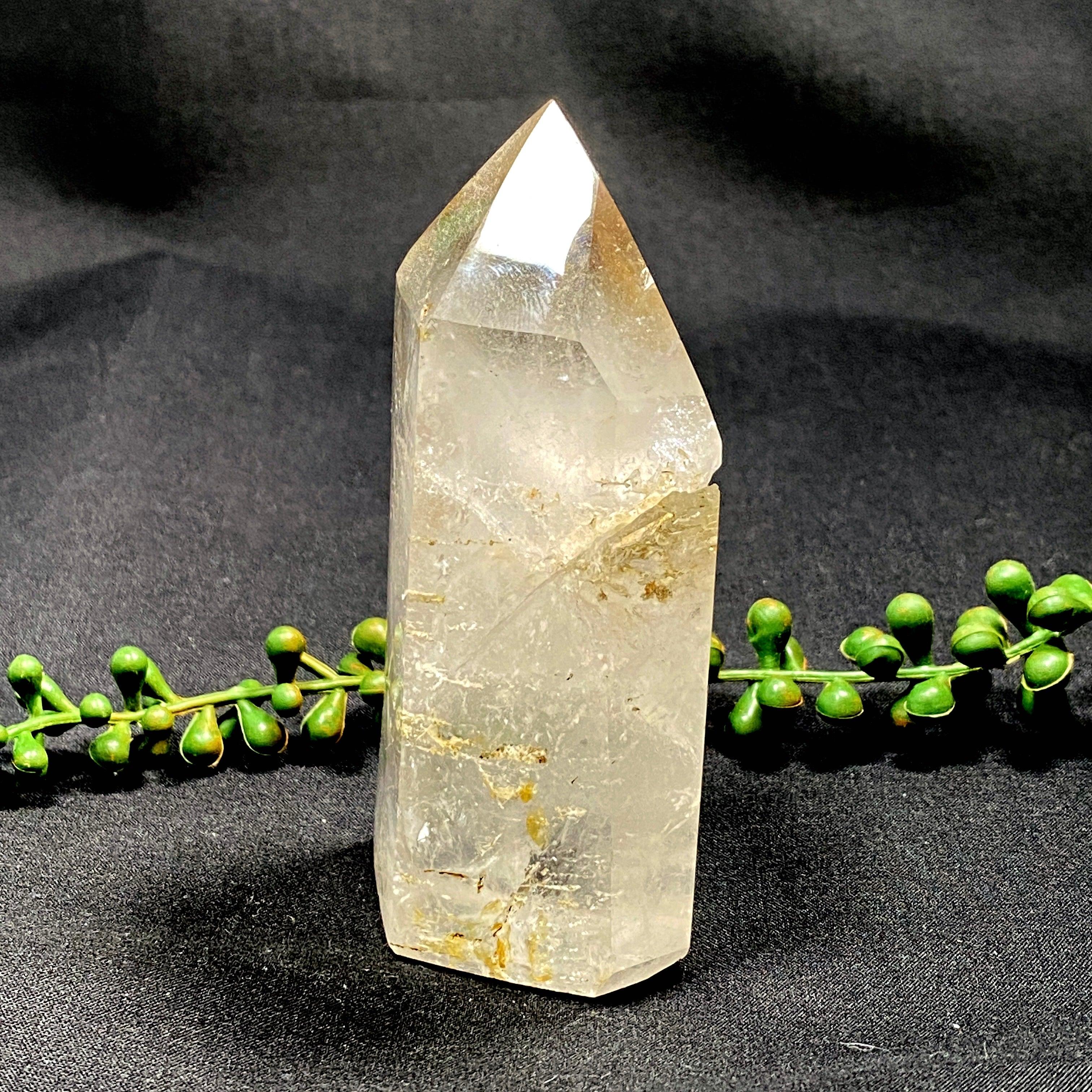 Natural Clear Quartz Point Crystal - Healing Stone for Meditation, Energy Cleansing & Chakra Balancing - Perfect for Home Decor, Yoga & Spiritual Practices