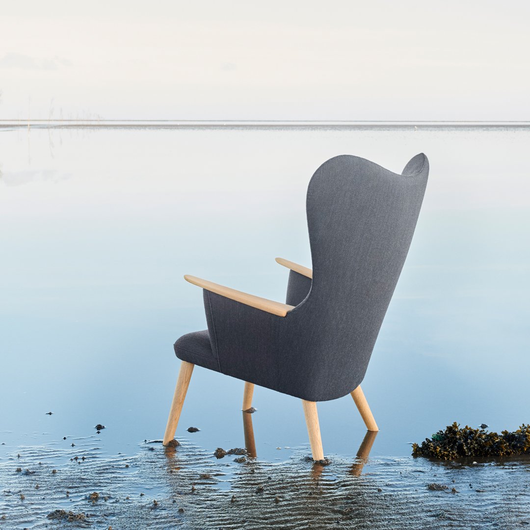 Ch78 Mama Bear Lounge Chair - Comfortable Oversized Recliner for Living Room, Bedroom & Nursery - Perfect for Relaxing, Nursing & Reading