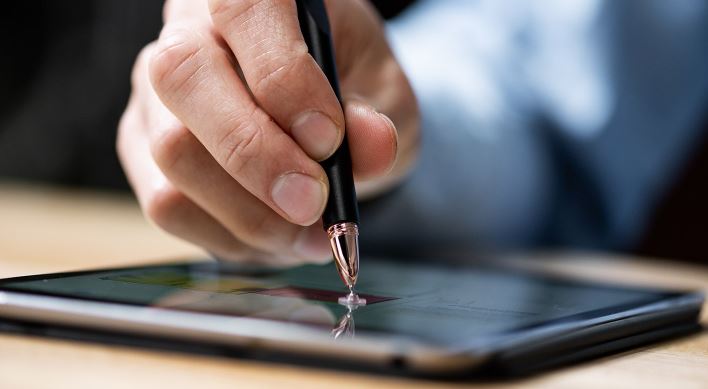 Adonit Pro 4 Stylus Pen for iPad & Tablets - Silver (ADP4S) | Precise Pressure Sensitivity & Palm Rejection | Perfect for Drawing, Note-Taking & Digital Art | Model 847663023195