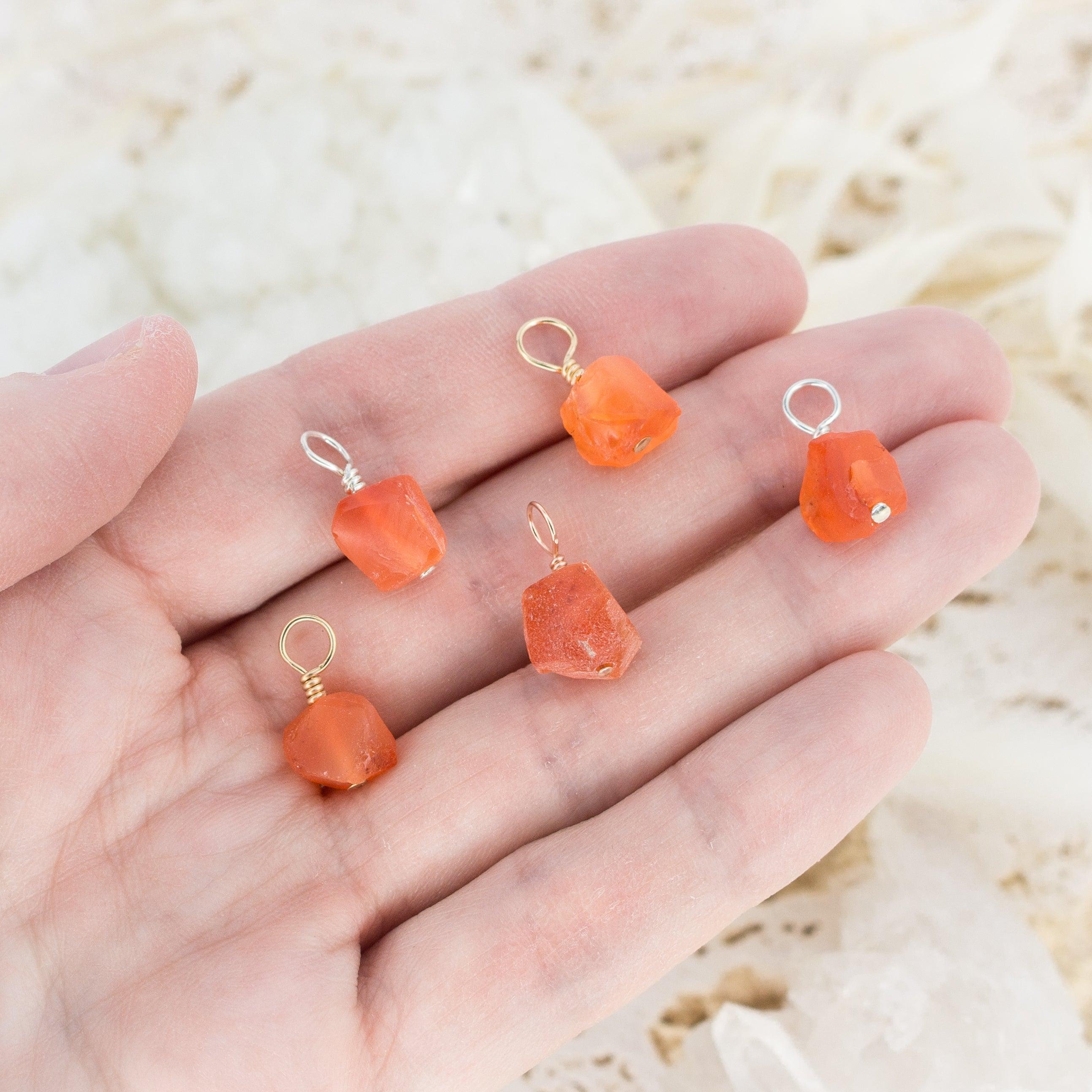 Natural Raw Carnelian Crystal Pendant Necklace - Healing Stone Jewelry for Women, Chakra Balancing & Energy Protection - Perfect for Meditation, Yoga & Spiritual Gifts