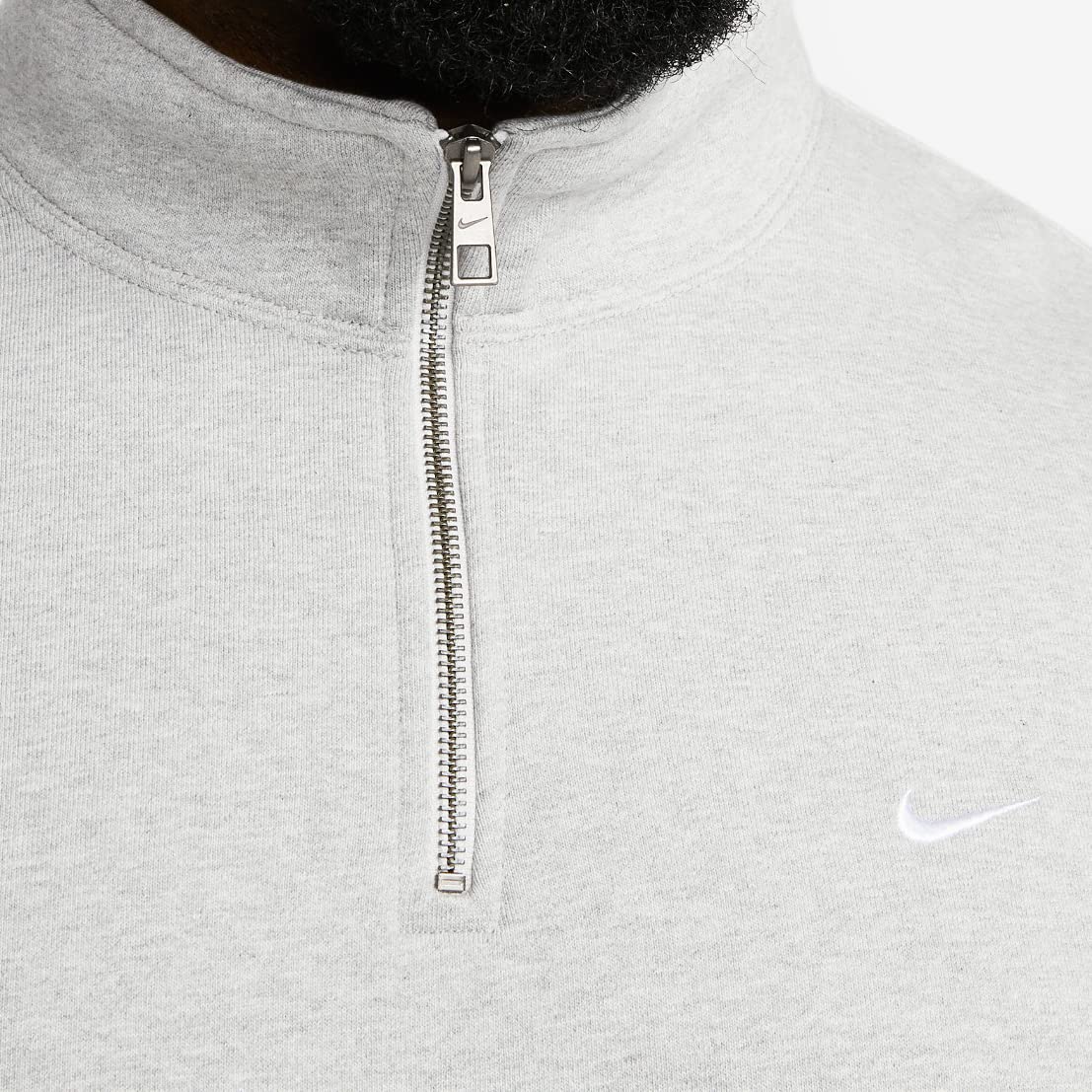 Nike Solo Swoosh Men's 1/4-Zip Pullover Fleece Top - Dark Grey Heather/White (DQ5209-063) | Lightweight Athletic Quarter-Zip for Running, Golf & Casual Wear