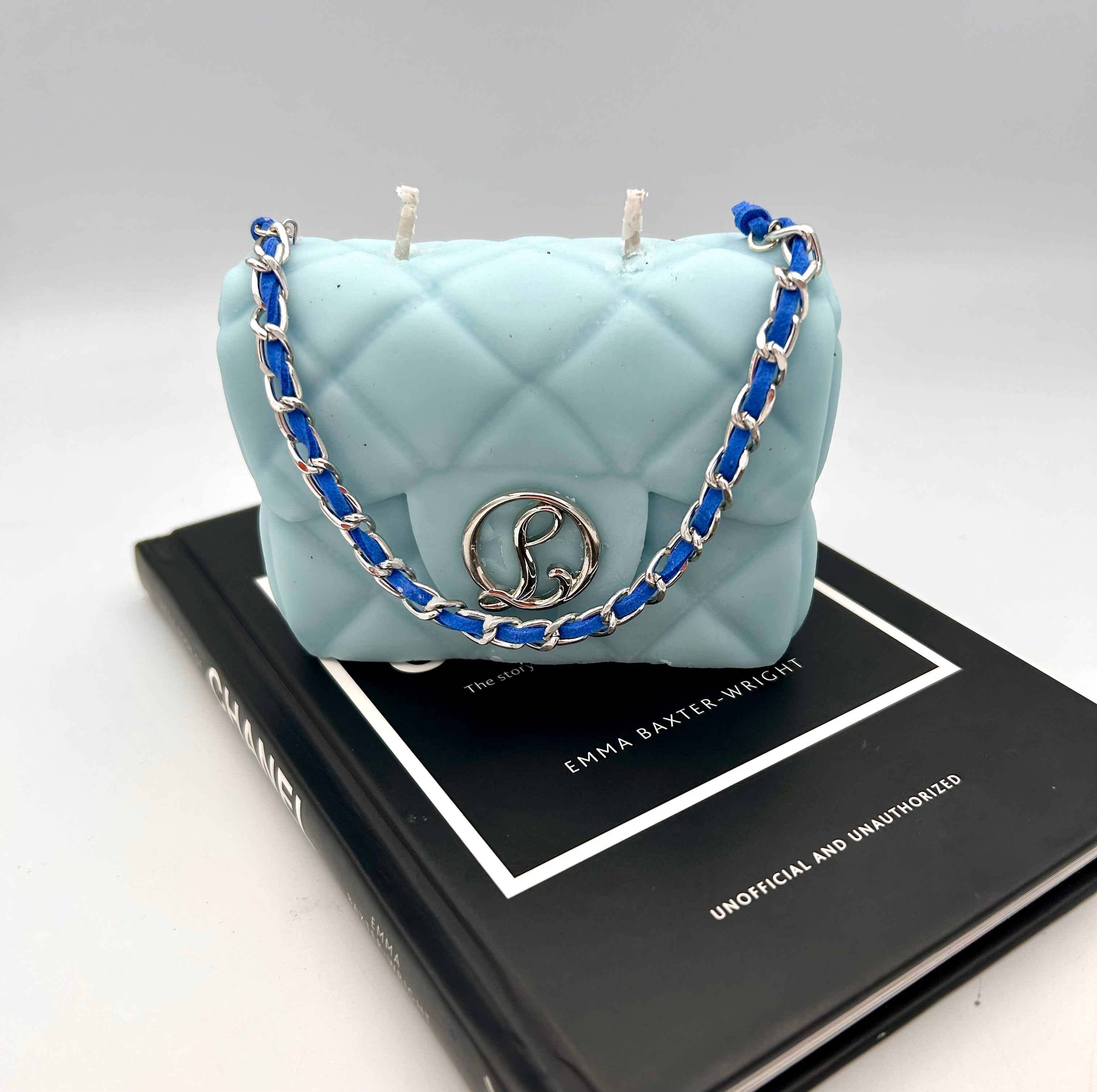 Chic Vegan Clutch Candle - Long-Lasting 85 Hour Burn with Iconic Fragrances | Perfect for Home Decor, Spa Relaxation & Romantic Gifts