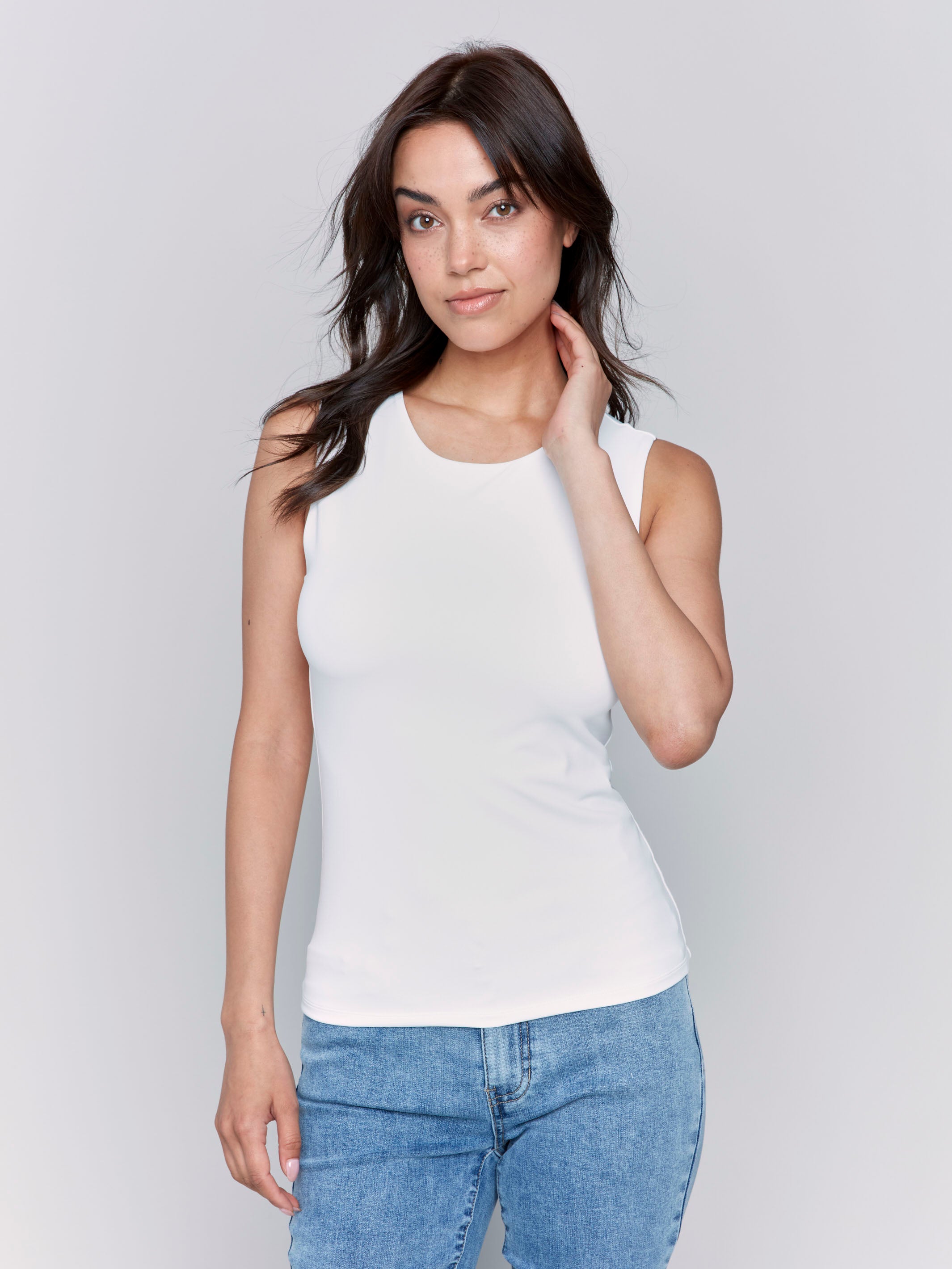 Women's Sleeveless Super Stretch T-Shirt - Breathable White Workout Top for Yoga, Gym & Summer Fashion