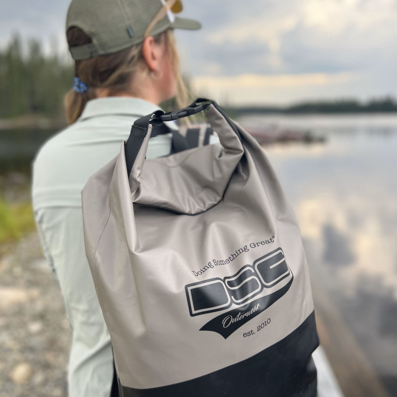 DSG Dry Bag - Waterproof Floating Dry Sack for Kayaking, Camping, Hiking & Beach - Lightweight & Durable Gear Storage