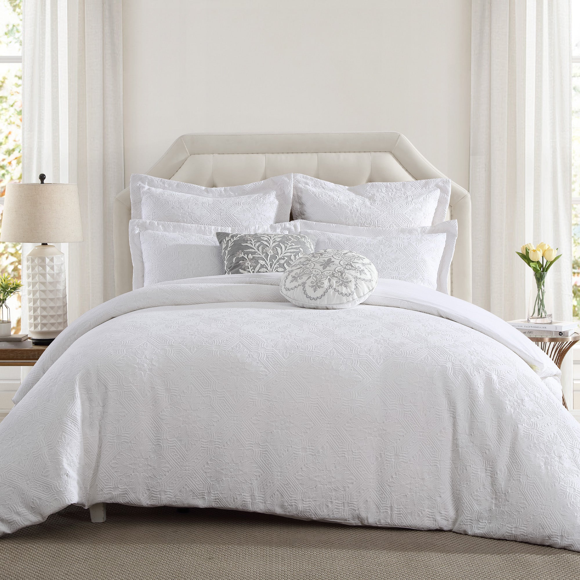 Luxury Matelasse Duvet Cover Set - Queen Size, 3-Piece Bedding Set with Pillow Shams, Wrinkle-Resistant & Breathable Cotton - Perfect for Master Bedroom, Guest Room & Hotel Decor