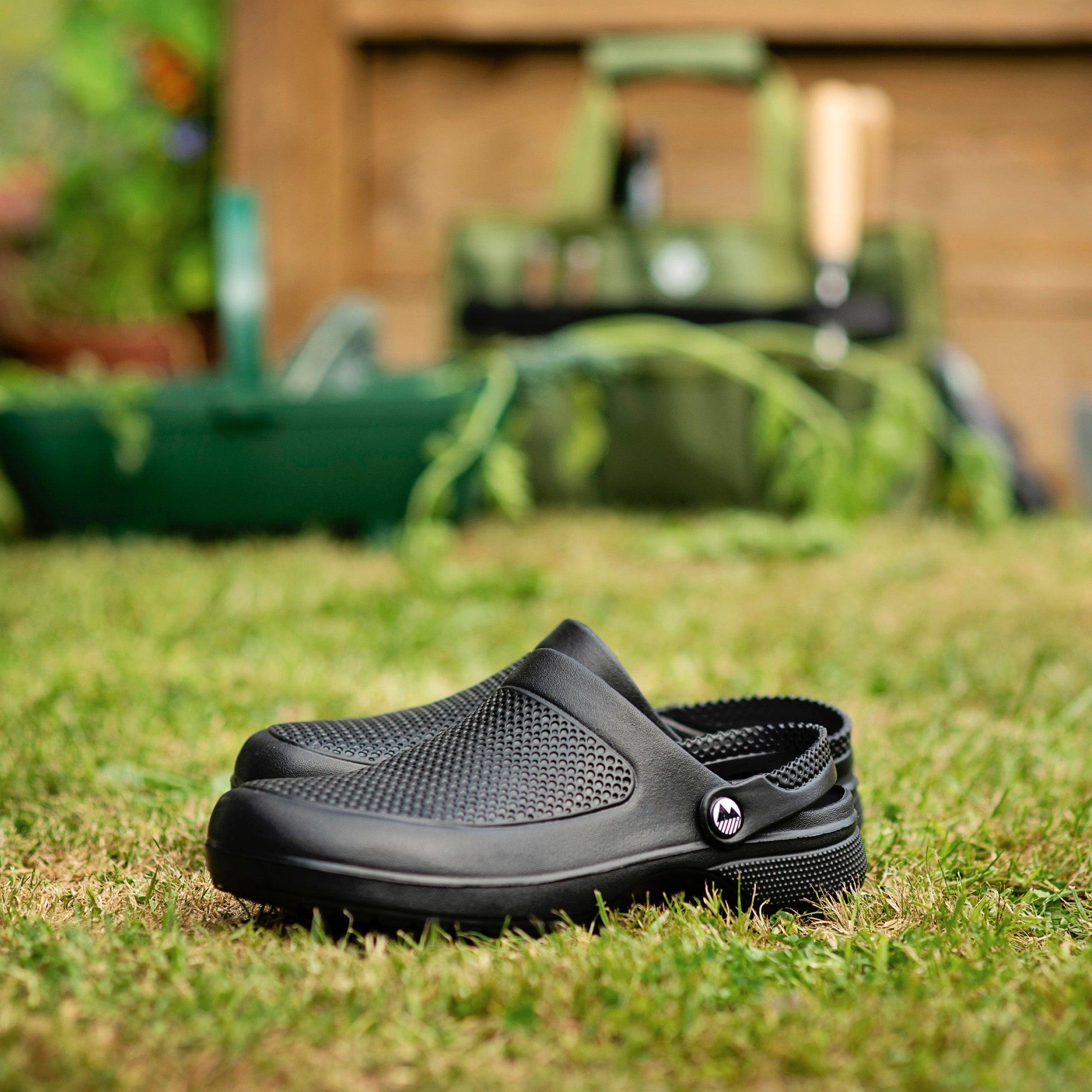 Men's Textured Garden Clogs - Comfortable Slip-Resistant Outdoor Shoes for Gardening, Yard Work & Beach Wear