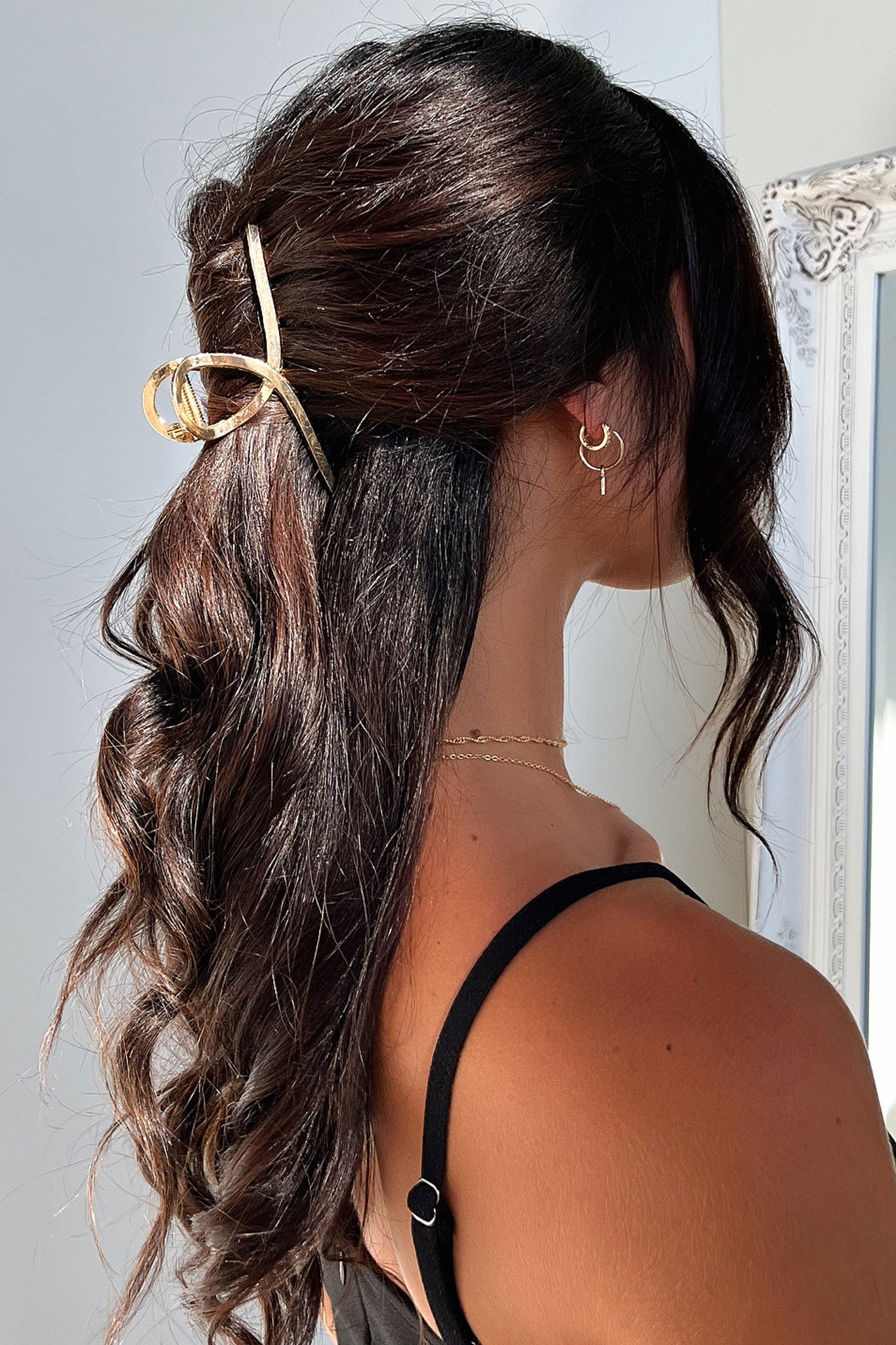 Liani Gold Hair Claw Clip for Women - Strong Hold Hair Clips for Thick Hair, Perfect for Ponytails, Buns & Updos - Elegant Hair Accessories for Daily Use, Work, Parties & Special Occasions