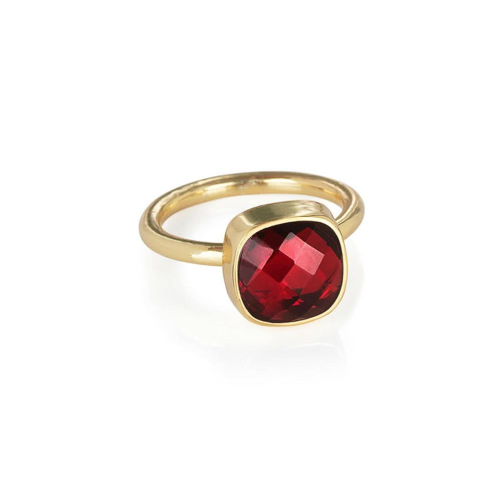 Garnet Cocktail Ring in Gold - Elegant Statement Jewelry for Evening Parties, Date Nights & Special Occasions