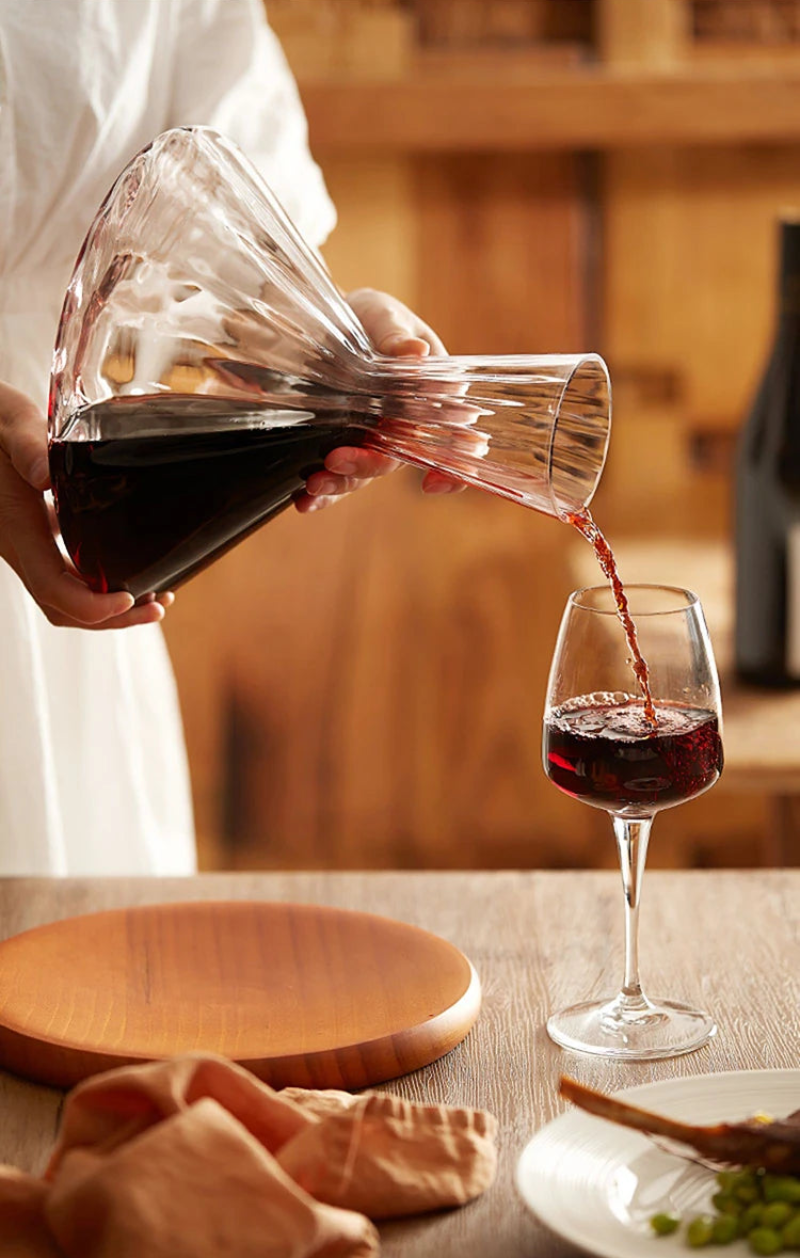 Aura 350 Rotating Glass Decanter - Premium Wine Aerator & Decanter for Red Wine Lovers - Perfect for Dinner Parties, Gifts & Home Bars