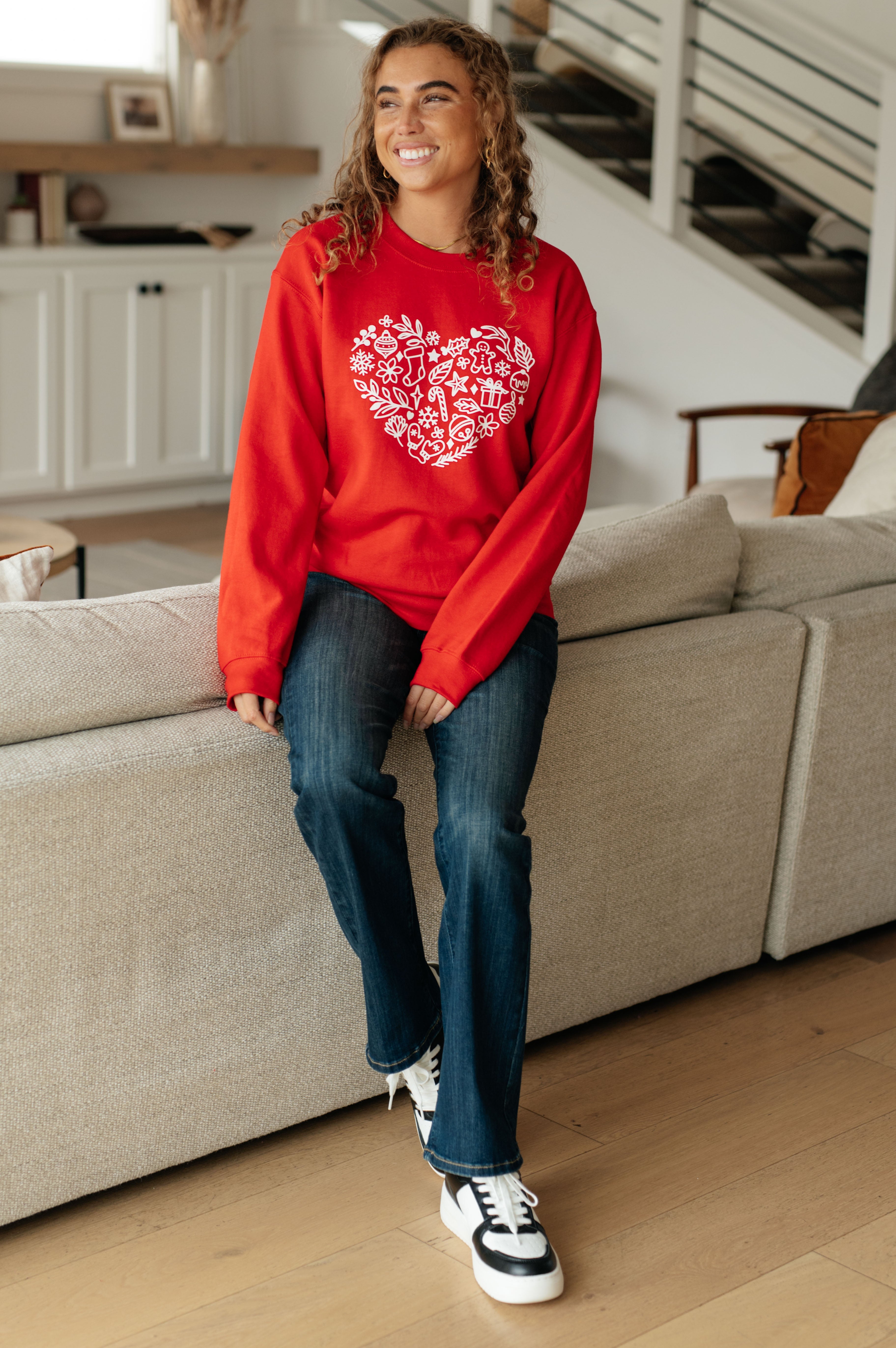 Cozy Holiday Heart Sweatshirt for Women - Christmas Valentine's Day Gift - Perfect for Winter Outfits & Festive Gatherings