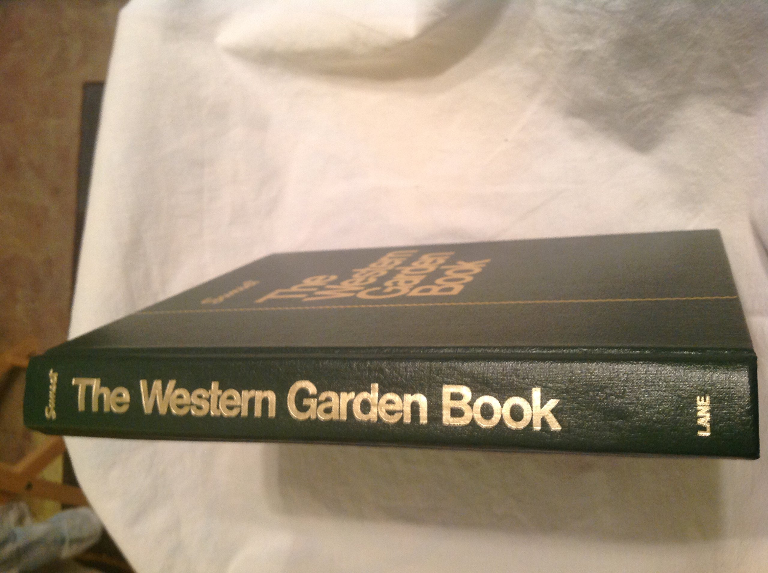 Western Garden Book - Essential Guide to Gardening in Western North America | Perfect for Home Gardeners & Landscaping Projects