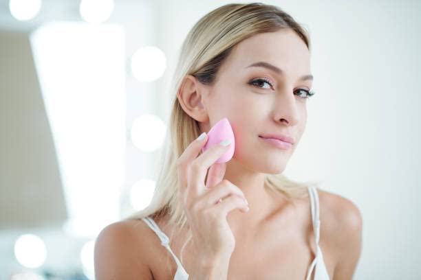 Khelni 7-Piece Makeup Sponge Set with Storage Jar - Foundation & Powder Blending Beauty Sponges for Flawless Makeup Application - Perfect for Travel & Everyday Use