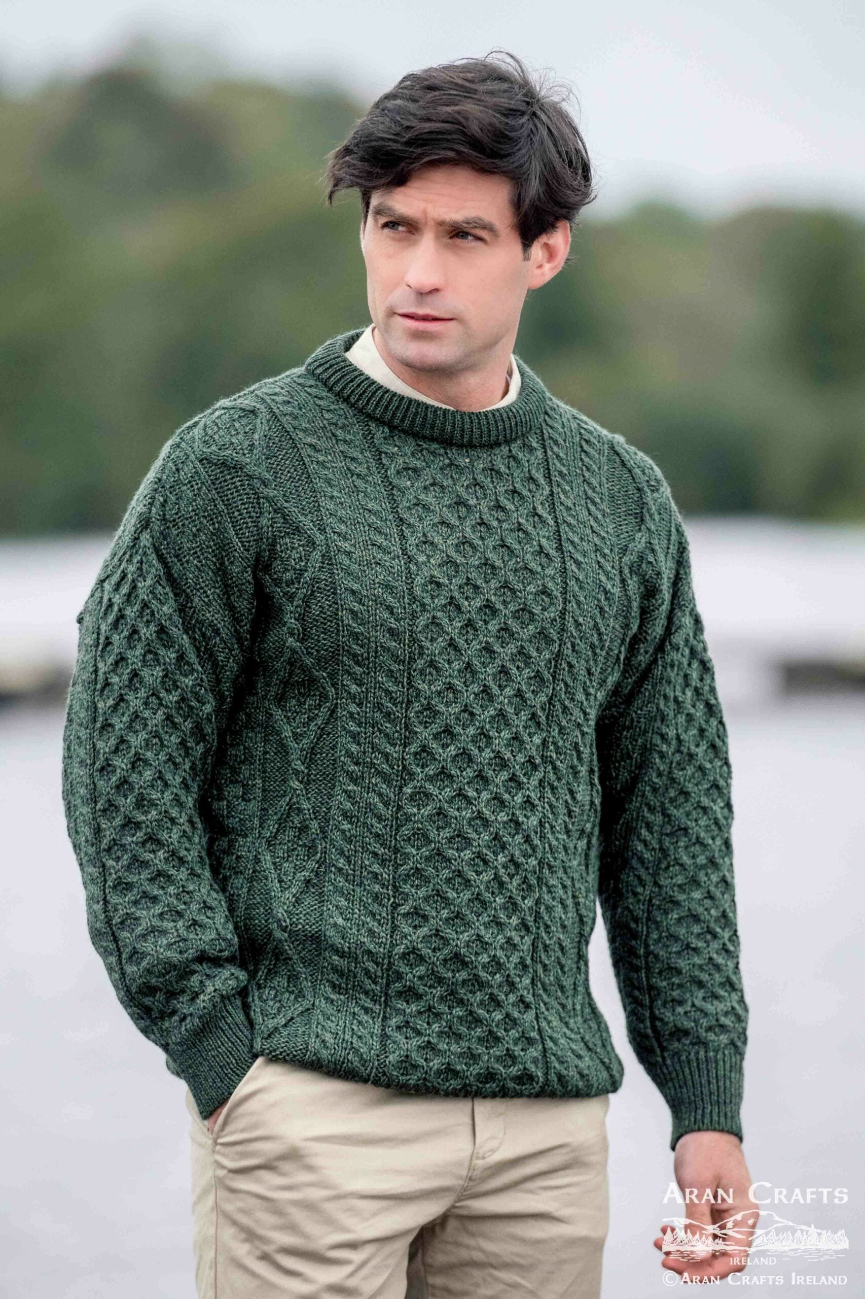 Kilronan Super Soft Aran Unisex Sweater - Warm Cable Knit Pullover for Men & Women | 2 Color Options | Perfect for Winter, Fall & Casual Outings