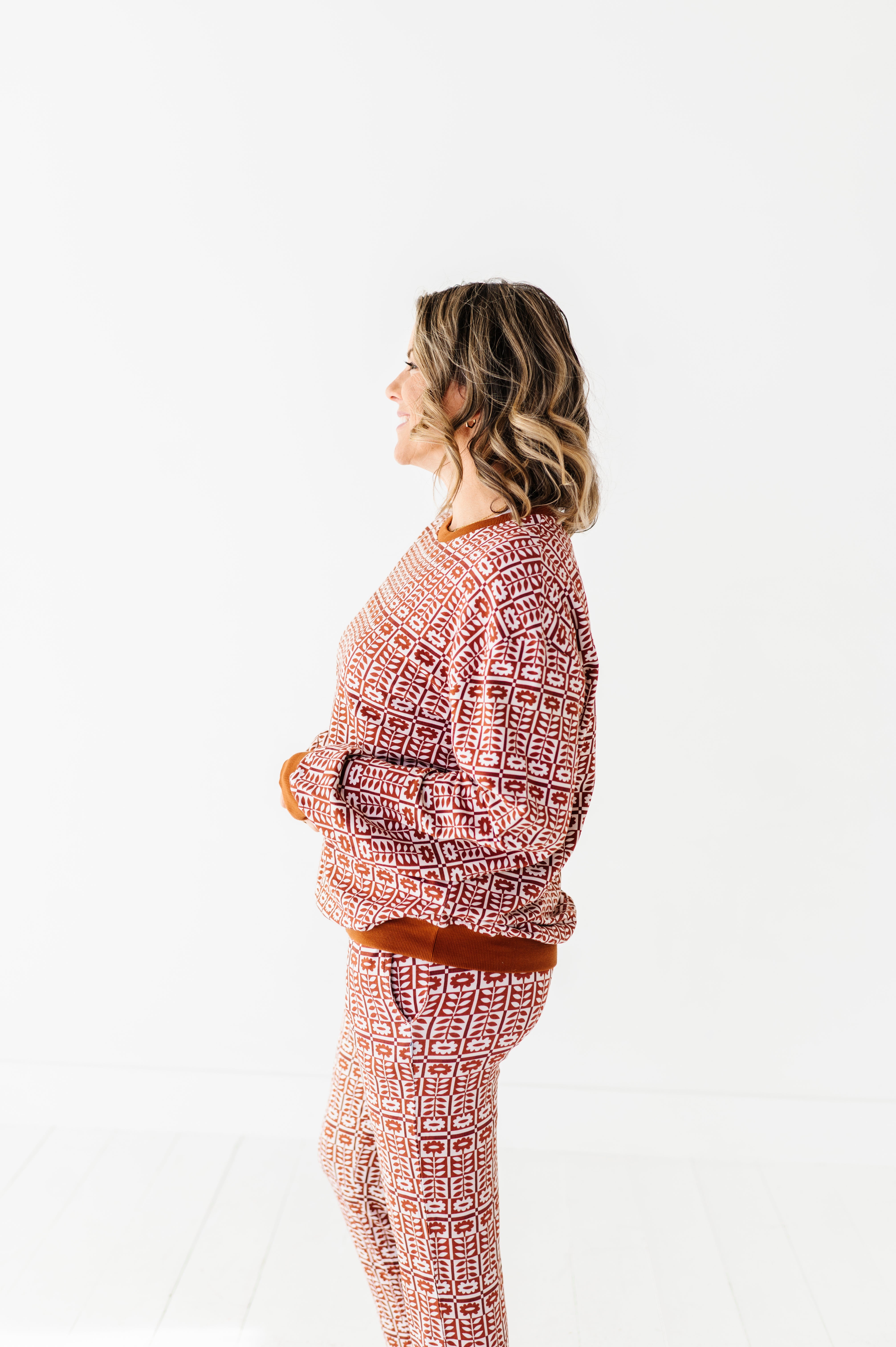 Spiced Blooms Women's Casual Sweatshirt | Soft Fleece Pullover for Fall & Winter | Perfect for Lounging, Coffee Dates & Outdoor Activities