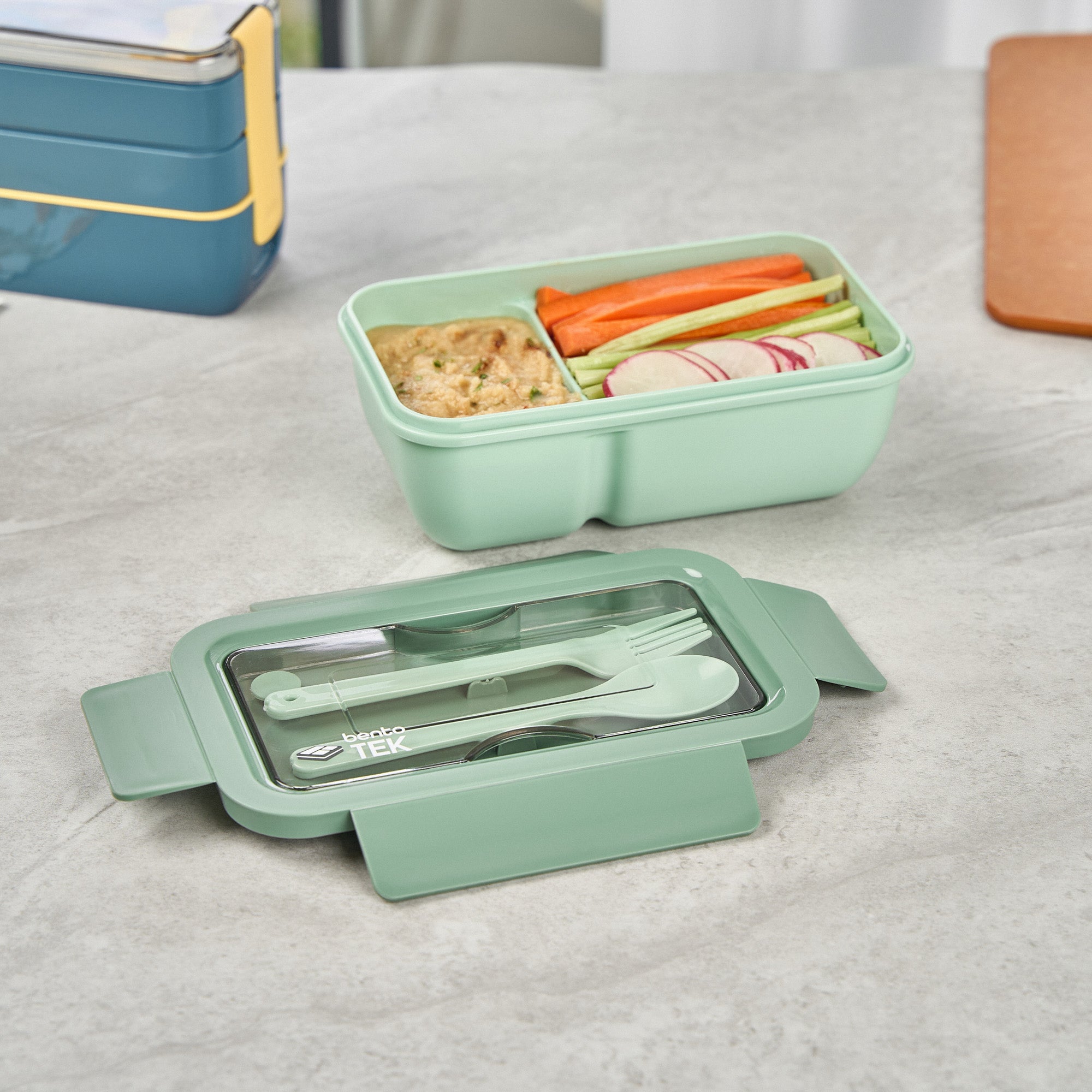 Bento Tek 29 oz Green BPA Free Lunch Box with Fork & Spoon - Microwave Safe Food Container (7.75