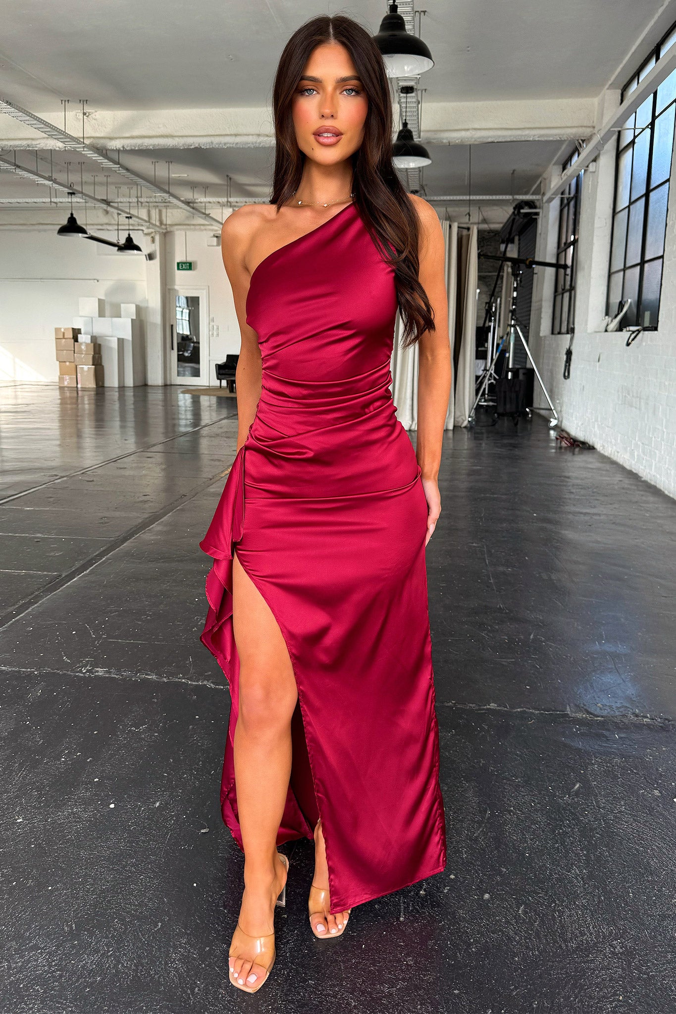 Elianna Maxi Dress Burgundy - Elegant Long Flowy Dress for Women | Perfect for Weddings, Parties & Summer Outfits