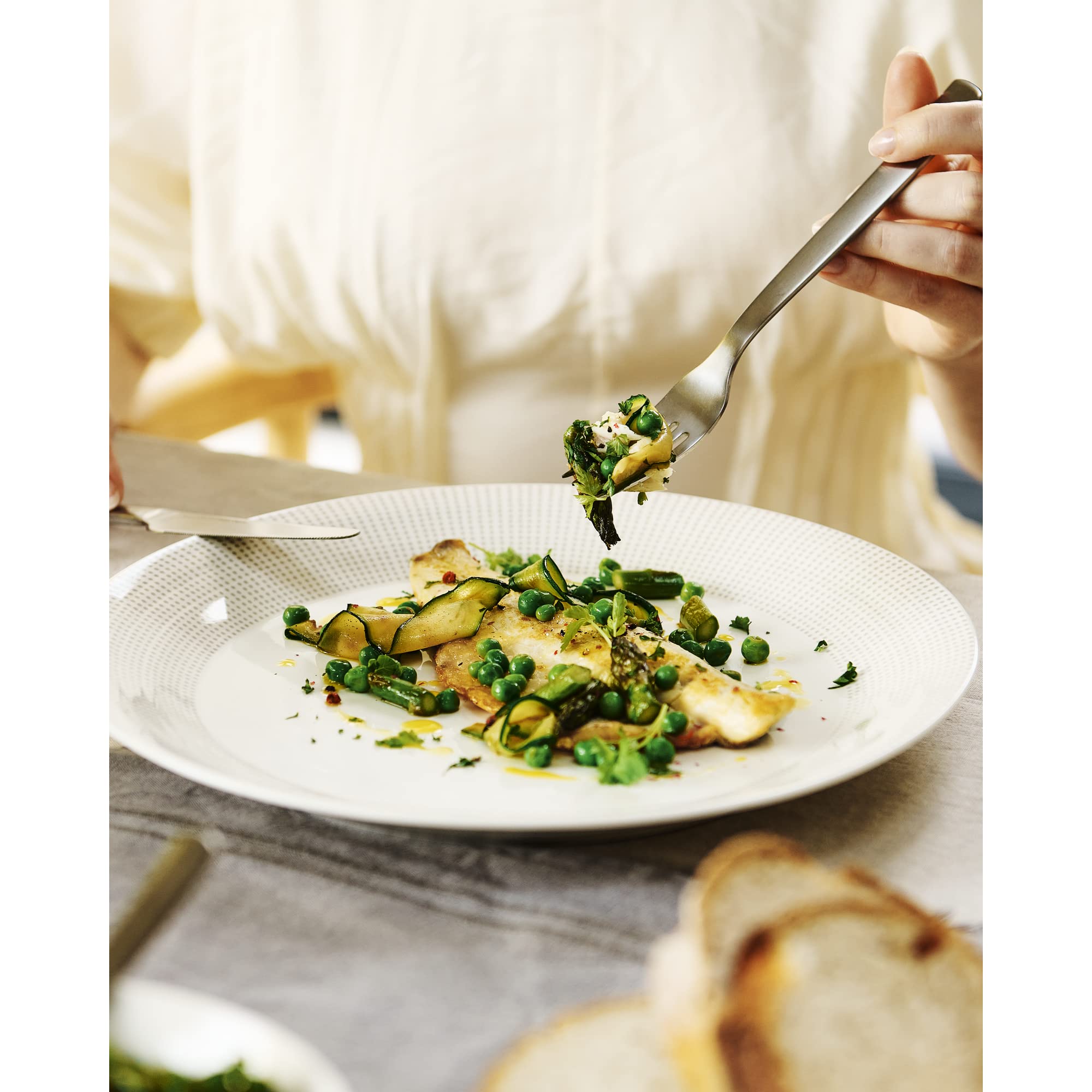 Royal Doulton Pacific Stone 11-Inch Dinner Plates Set of 4 - Elegant Stoneware Dinnerware for Everyday Use & Formal Dining - Microwave & Dishwasher Safe