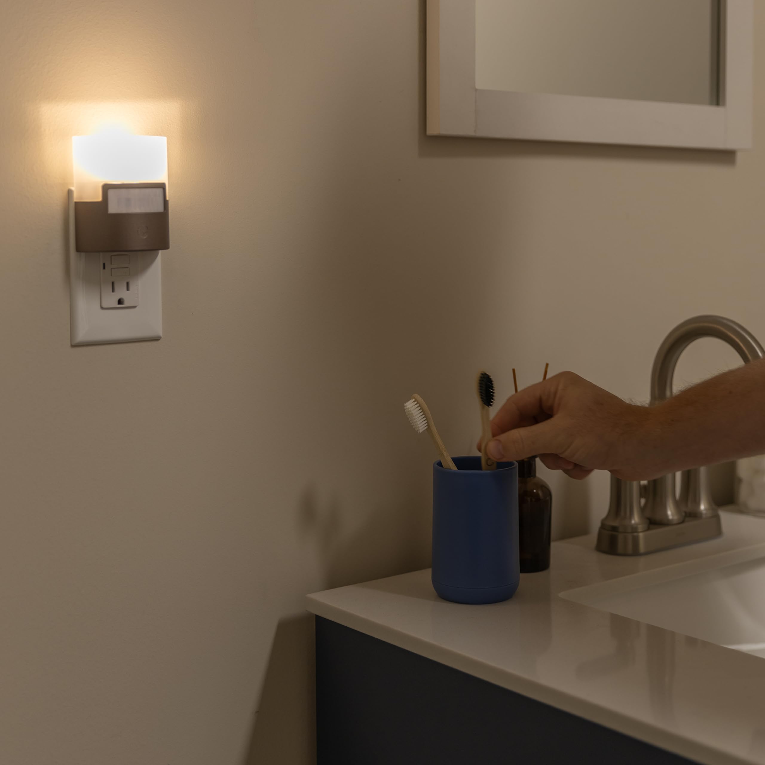 GE LED Motion Sensor Night Light - 40 Lumens Soft White Plug-in Wall Light, UL Certified & Energy Efficient - Perfect for Bedroom, Bathroom, Kitchen, Hallway (Bronze, 1 Pack) | Night Light for Kids, Adults, Seniors & Home Safety