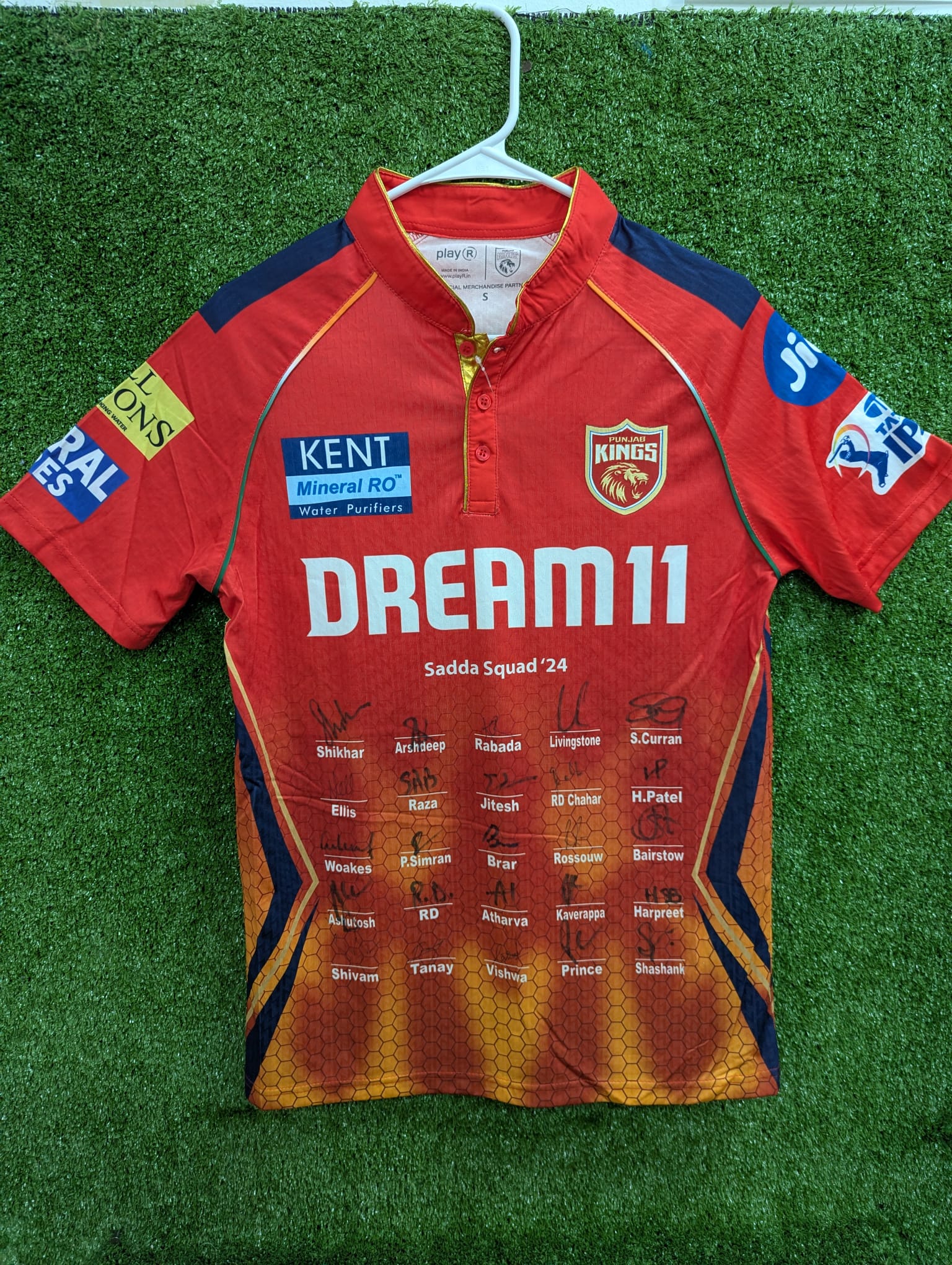 Punjab Kings Official IPL Signed Players Jersey - Authentic Cricket Jersey for Fans, Collectors & Sports Enthusiasts - Perfect for Games, Events & Memorabilia Display