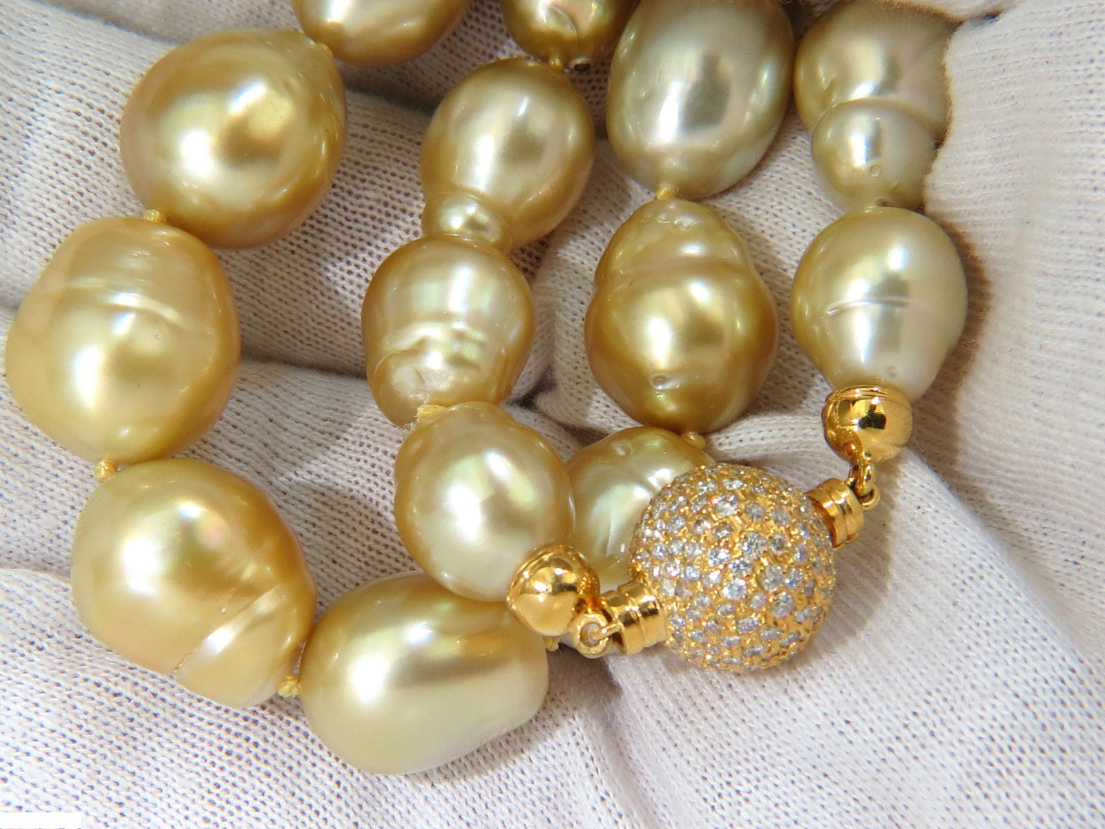 18KT Gold 14.5mm Natural South Sea Yellow Pearl Necklace with 2.00CT Diamond Clasp - Elegant Jewelry for Weddings, Parties & Special Occasions