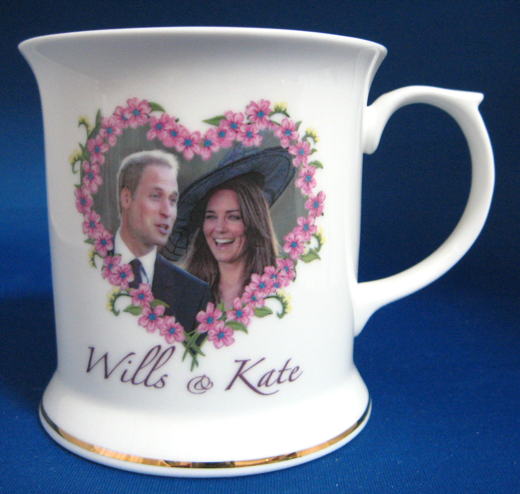 Prince William and Kate Middleton Royal Engagement Commemorative Mug - Premium English Bone China (2010) - Perfect for Royal Tea Parties, Collectibles, and Gift Giving