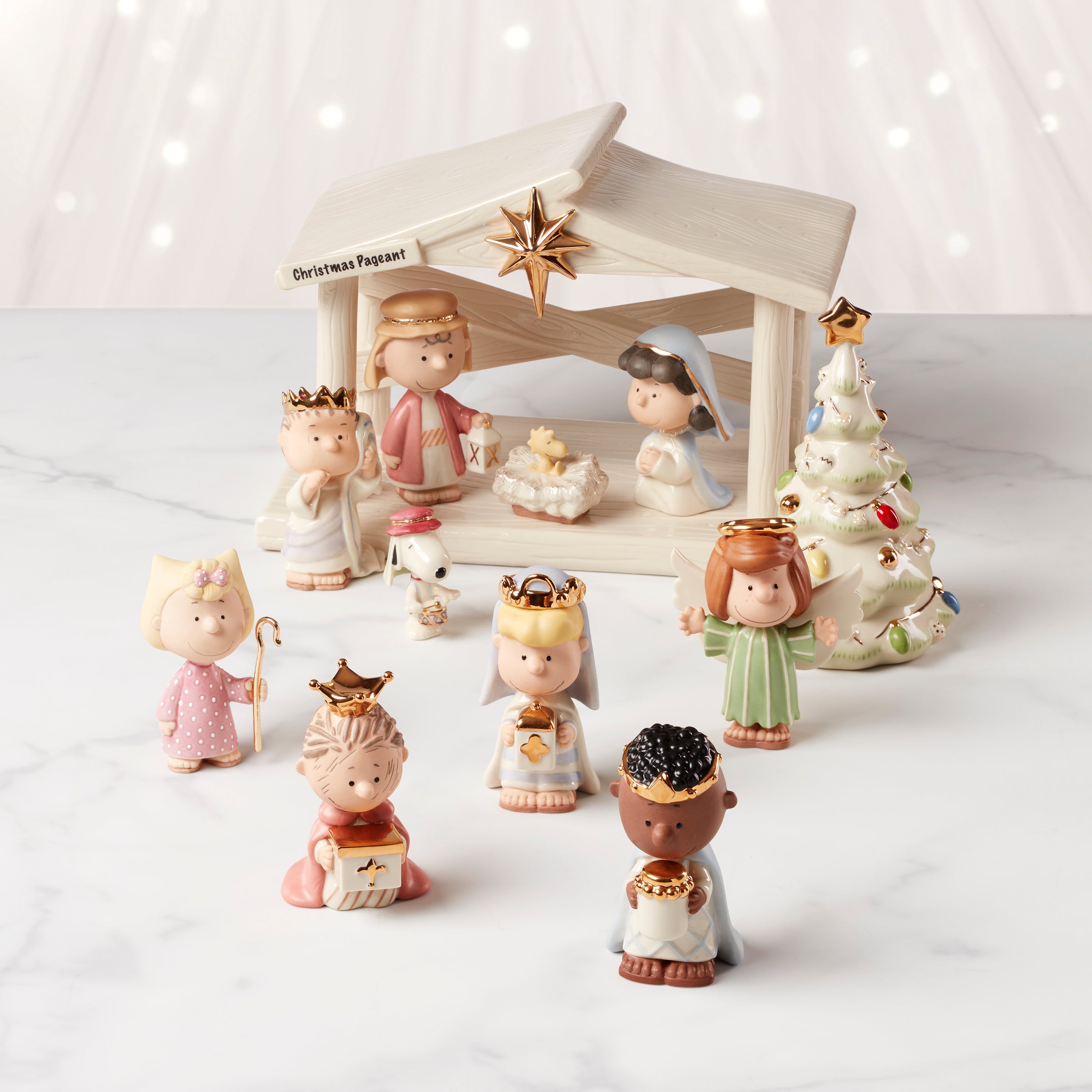 Peanuts Christmas Pageant 3 Kings Figurine - Collectible Snoopy Nativity Scene - Perfect for Holiday Decorations & Gift Giving
