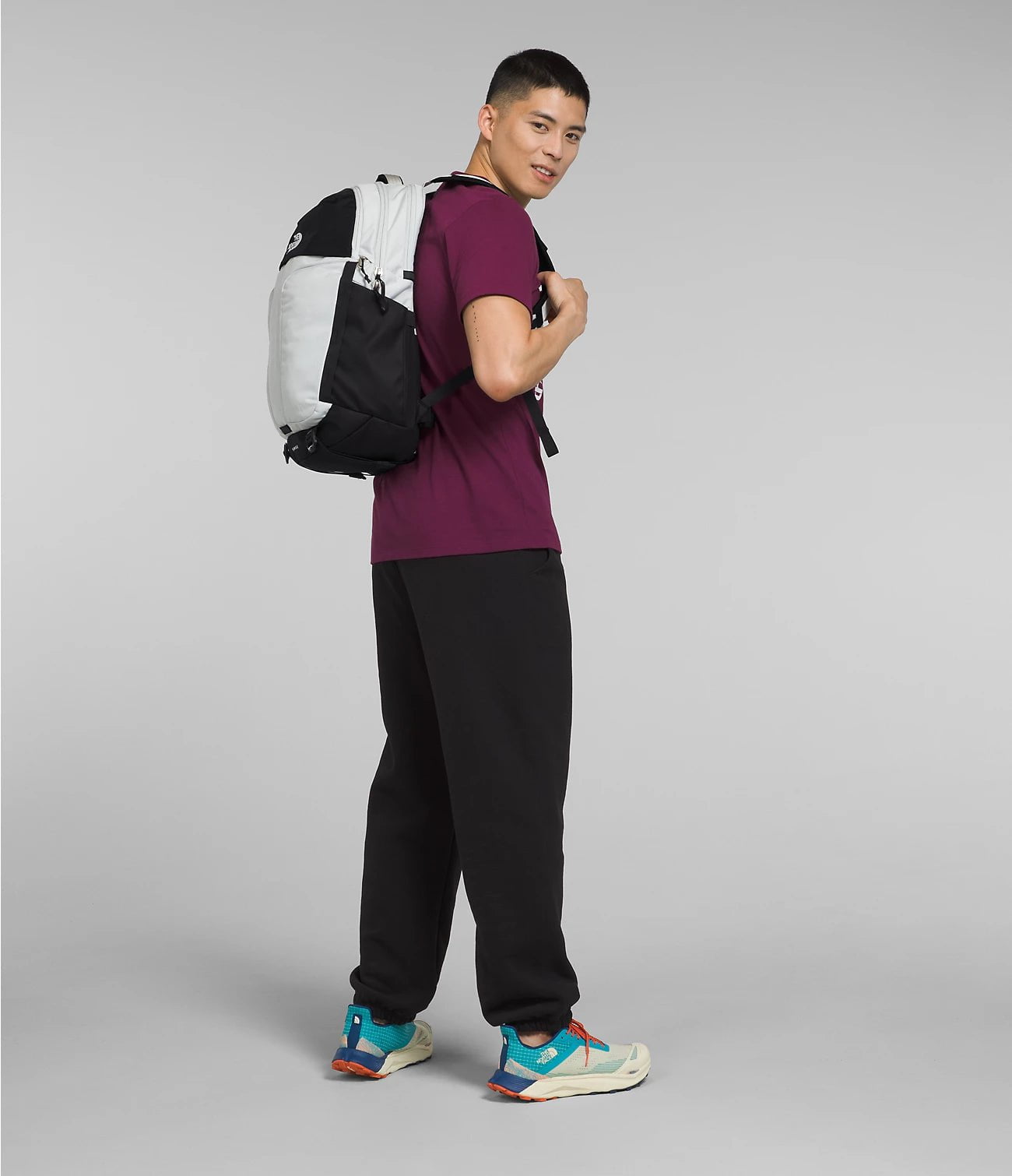 The North Face Surge Backpack - Lightweight Laptop Backpack for Men & Women, Water-Resistant Travel & Commuter Daypack for Work, School & Outdoor Adventures