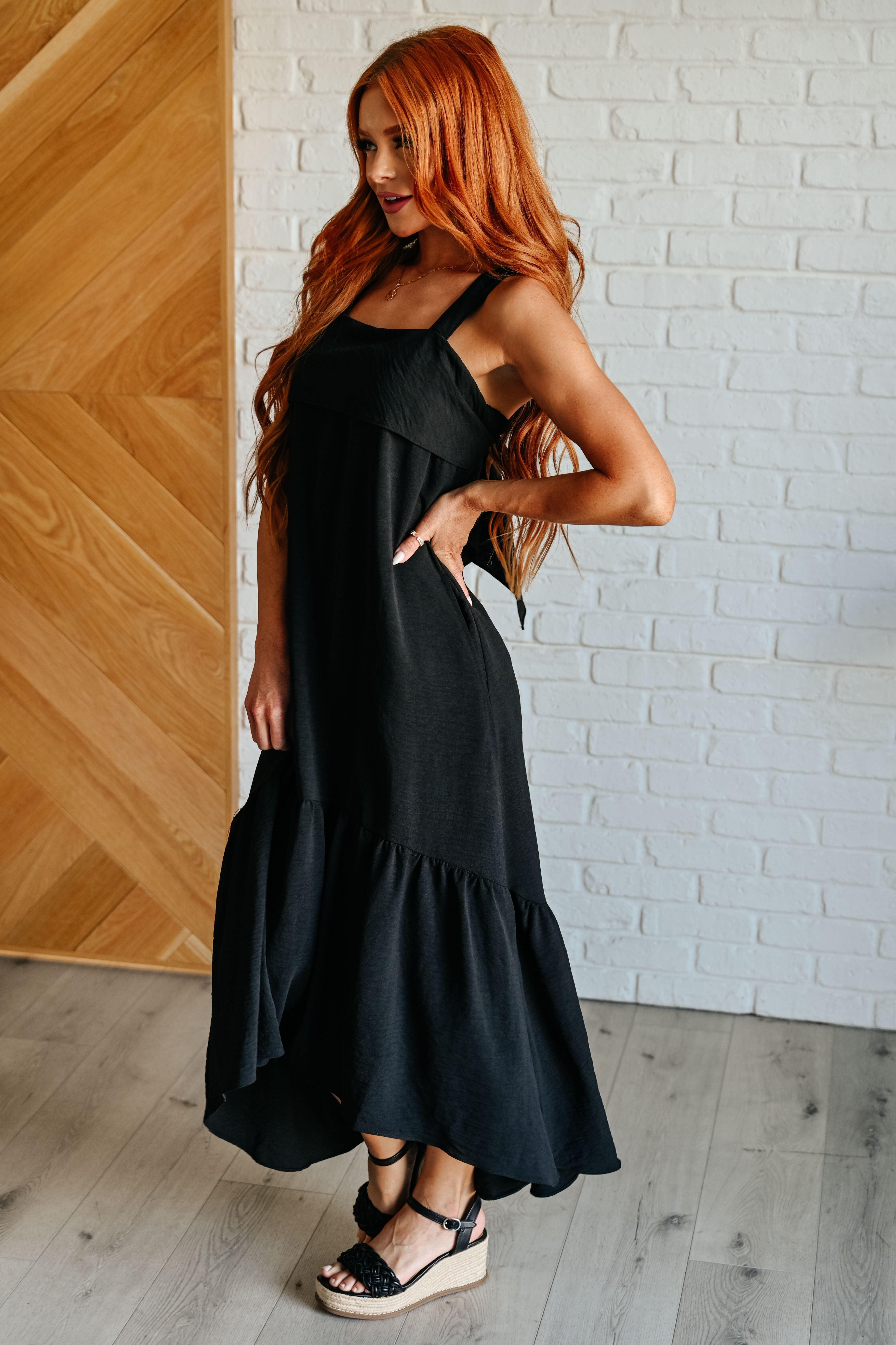 Elegant Nightlife Tie Back Maxi Dress for Women - Sexy Long Evening Gown for Parties, Club, Date Night & Special Occasions