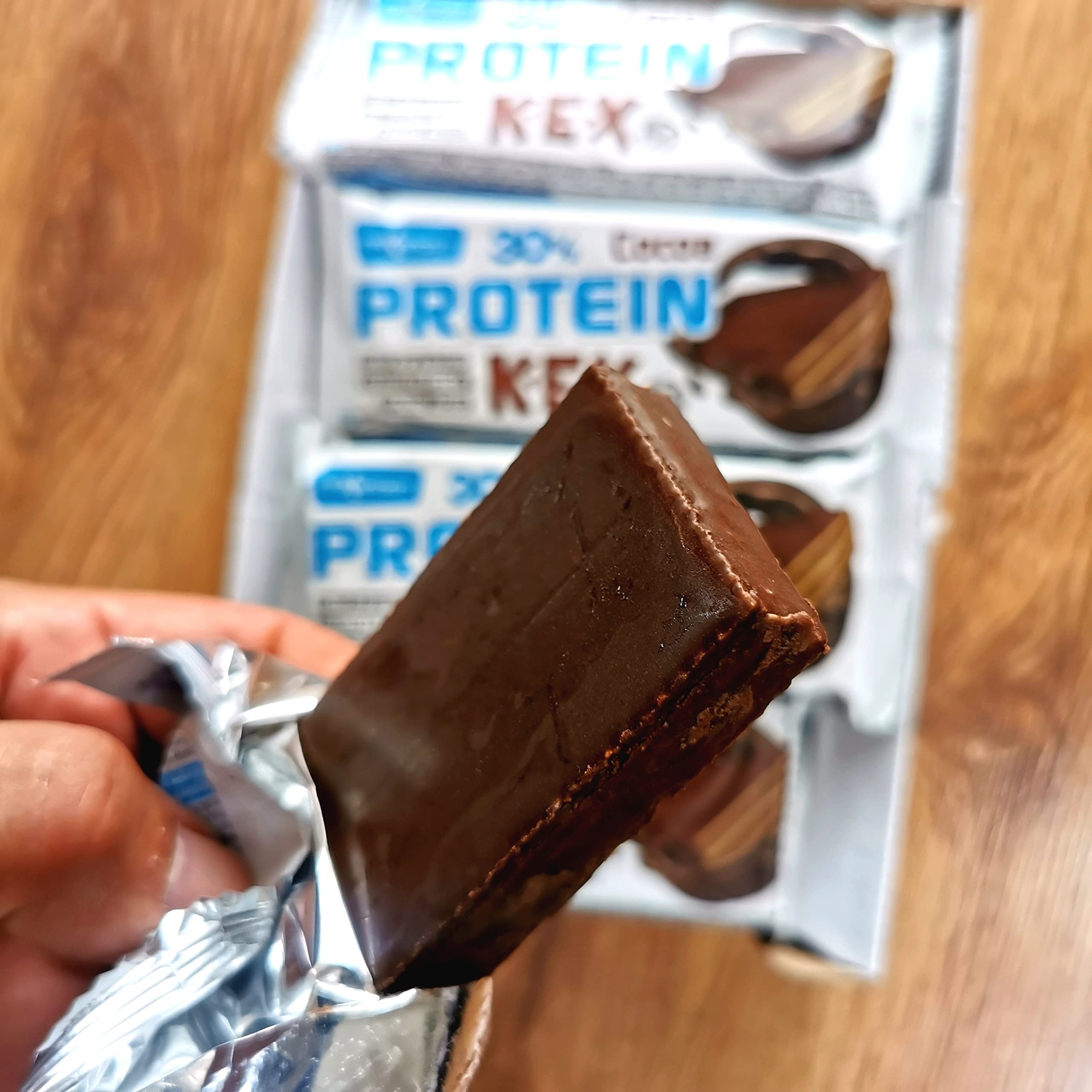 Maxsport Nutrition High Protein Wafer Bars - 30-33% Protein, Gluten Free, Chocolate Flavor (20 Count) - Perfect for Post-Workout Recovery, Healthy Snacking & On-the-Go Nutrition