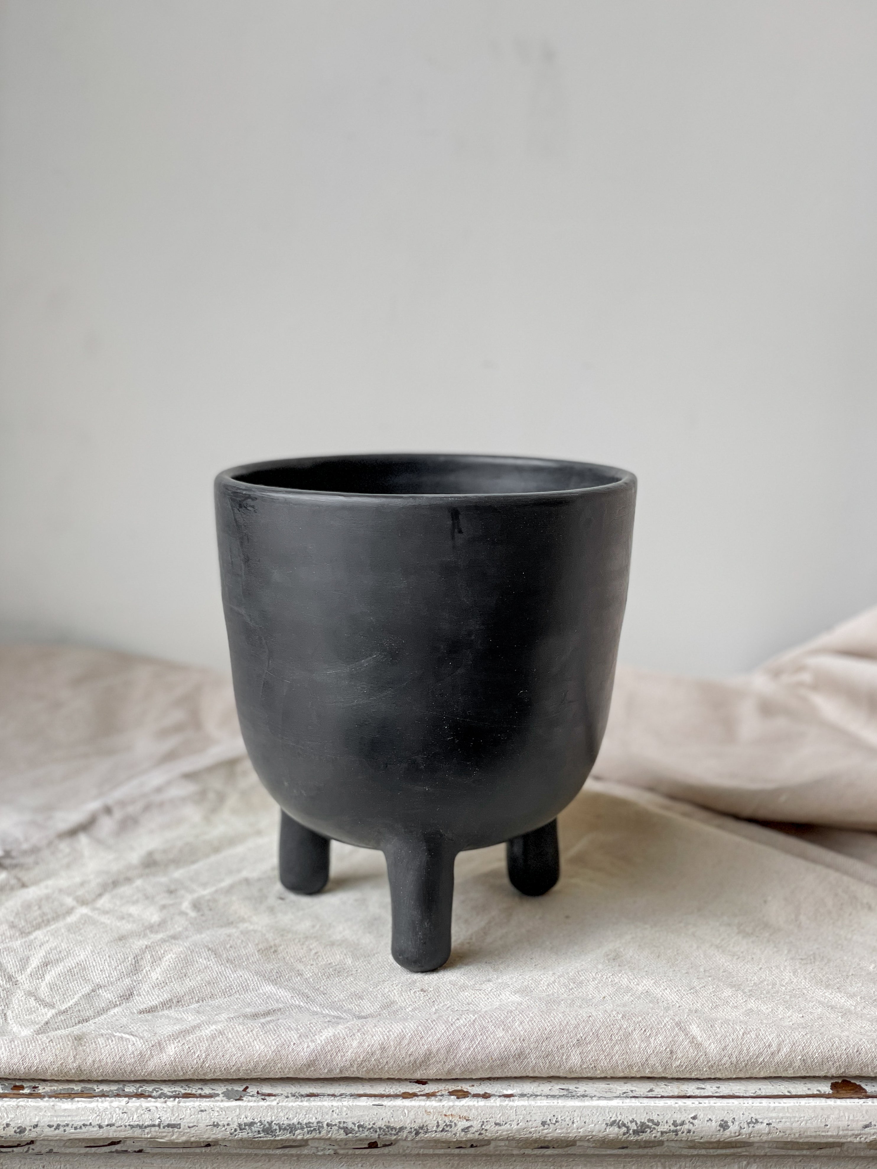 Vintage Moroccan 3-Legged Ceramic Planter - Handcrafted Boho Home Decor for Indoor Plants, Succulents & Flowers | Perfect for Living Room, Patio, or Garden Decor