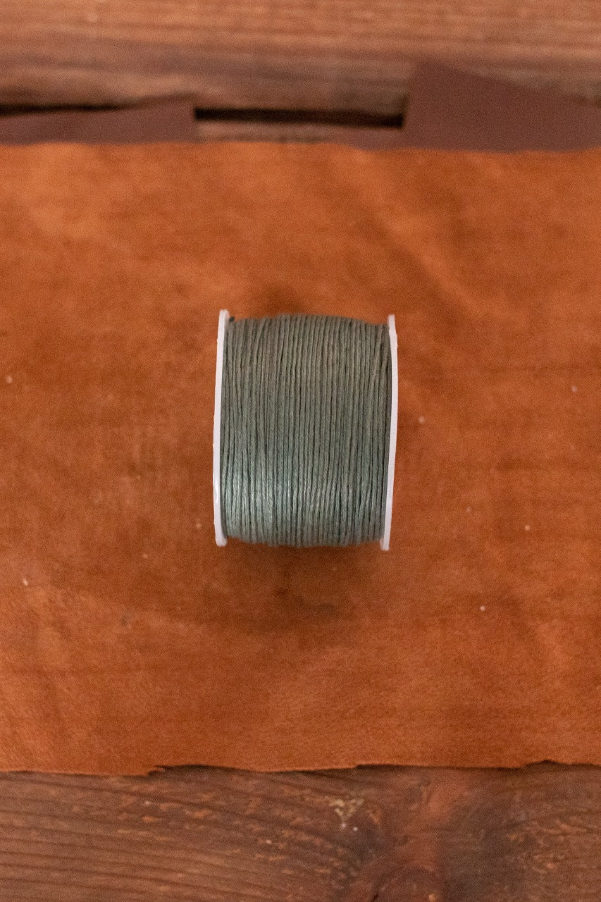 Premium Saddler Yarn (0.7mm & 0.9mm) - 100m Dark Green Waxed Thread for Leather Craft, Shoemaking & Bookbinding - Ideal for Saddlery, DIY Repairs & Handmade Projects