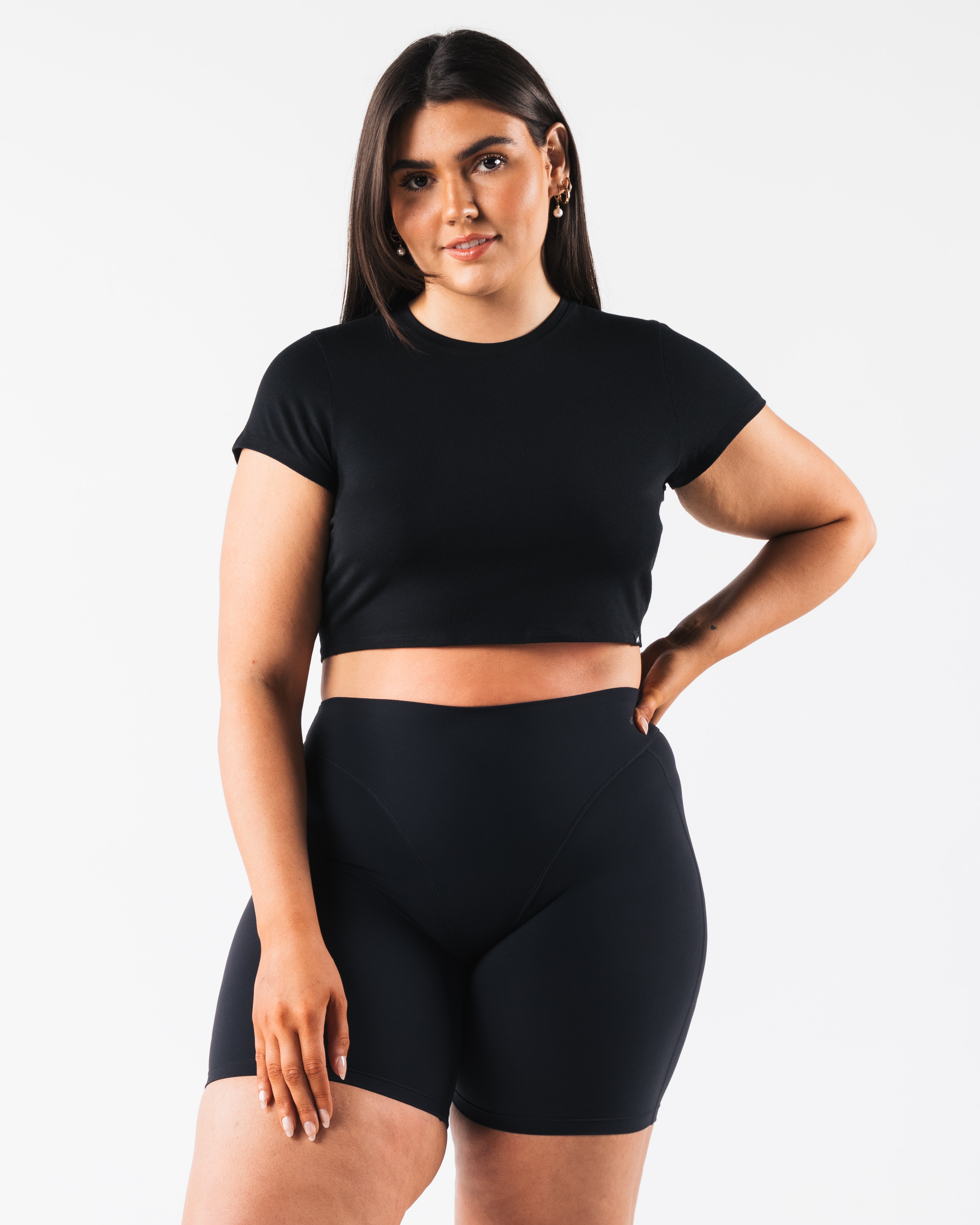 Stylish OT Crop Tee for Women - Trendy Black Short Sleeve T-Shirt - Perfect for Casual Outfits, Summer Wear & Street Style