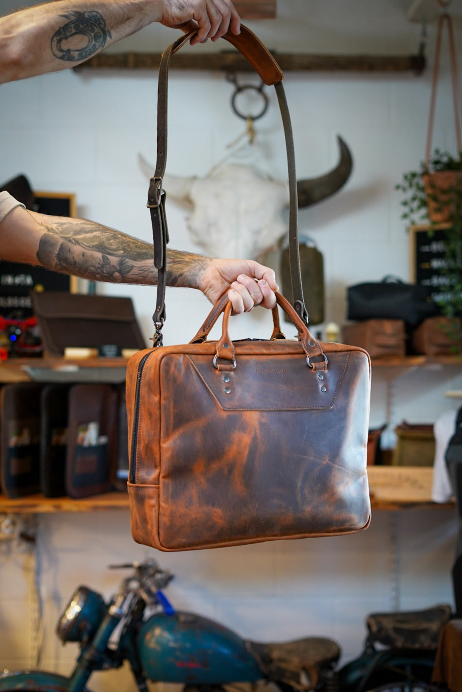 Premium Business Briefcase for Professionals - Hillbilly Copper Leather Laptop Bag - Ideal for Office, Meetings, and Business Travel
