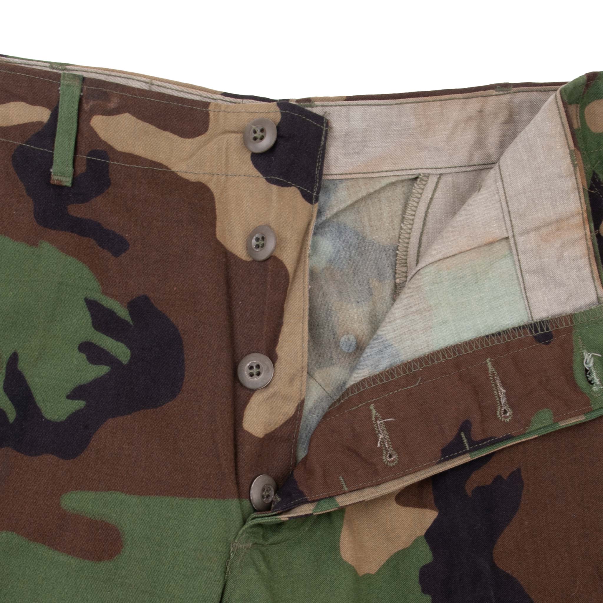 Vintage US Army Woodland Camo Combat Pants - 1995 Large Long Deadstock - Military Surplus Trousers for Outdoor Hunting & Tactical Adventures