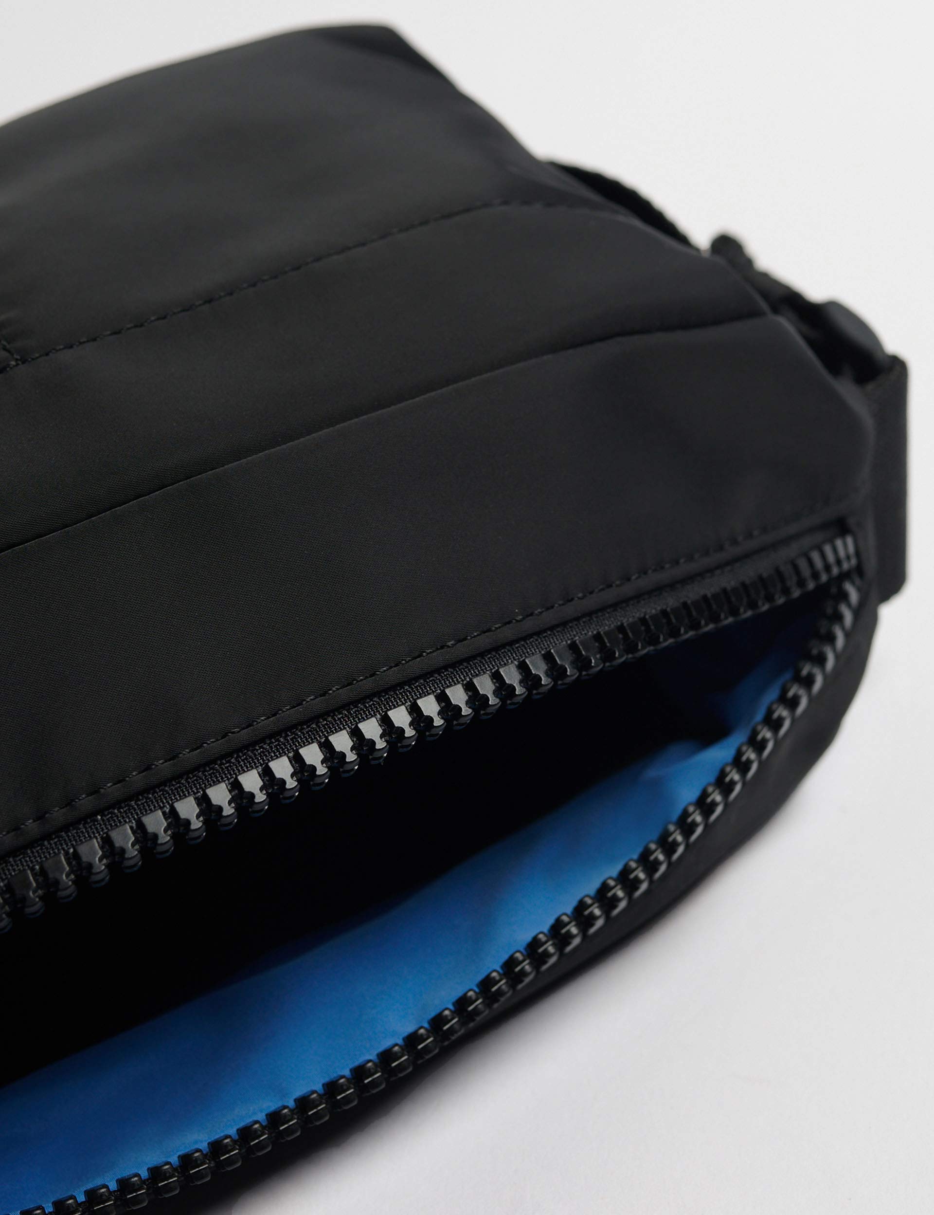 Strive Premium Black Travel Wash Bag - Durable Waterproof Toiletry Organizer for Men & Women | Ideal for Gym, Camping, Business Trips & Vacation Packing