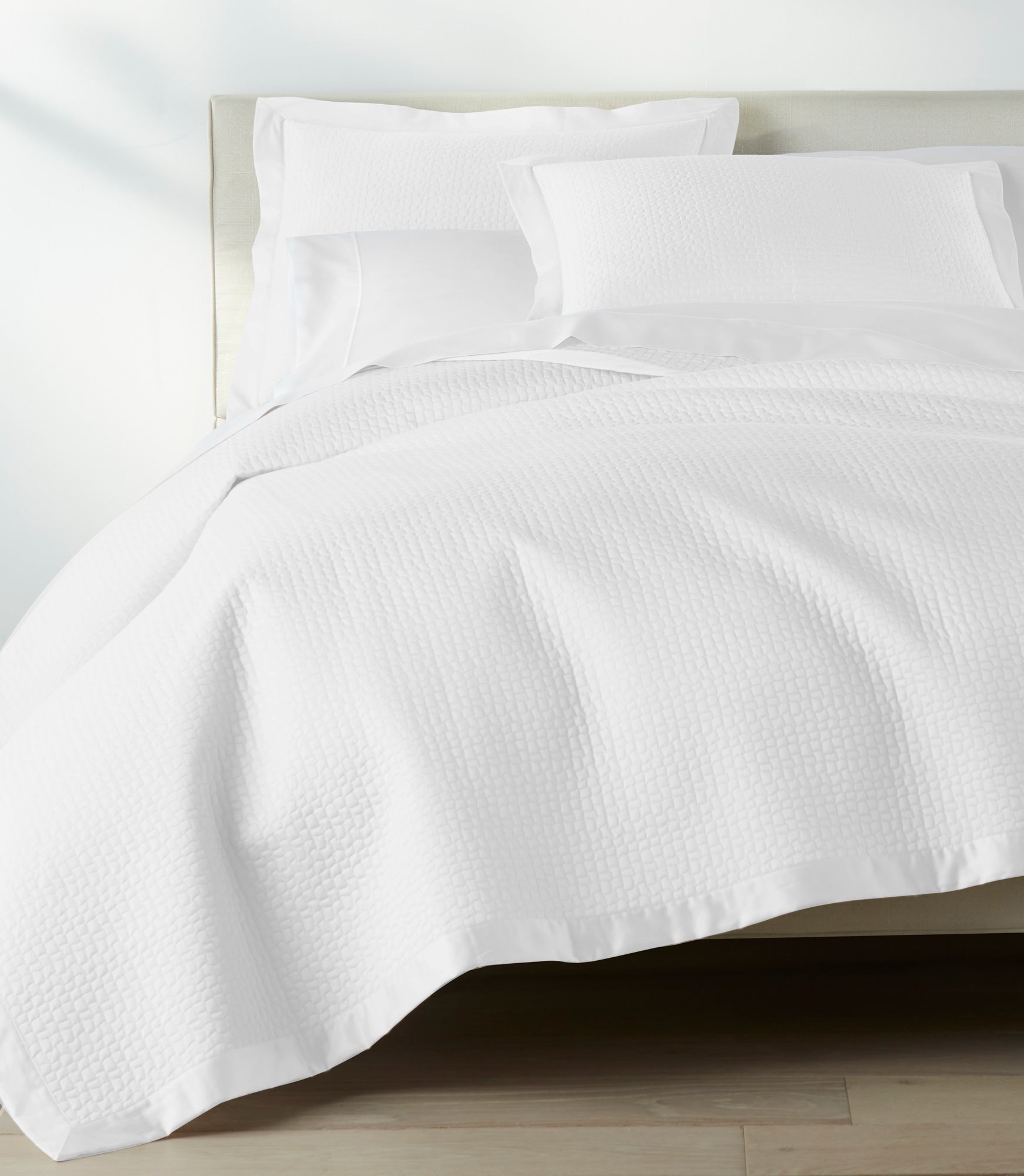 Hamilton Quilted Coverlet - Soft & Lightweight Bedspread for All Seasons | Perfect for Guest Rooms, Master Bedrooms & Cozy Home Decor