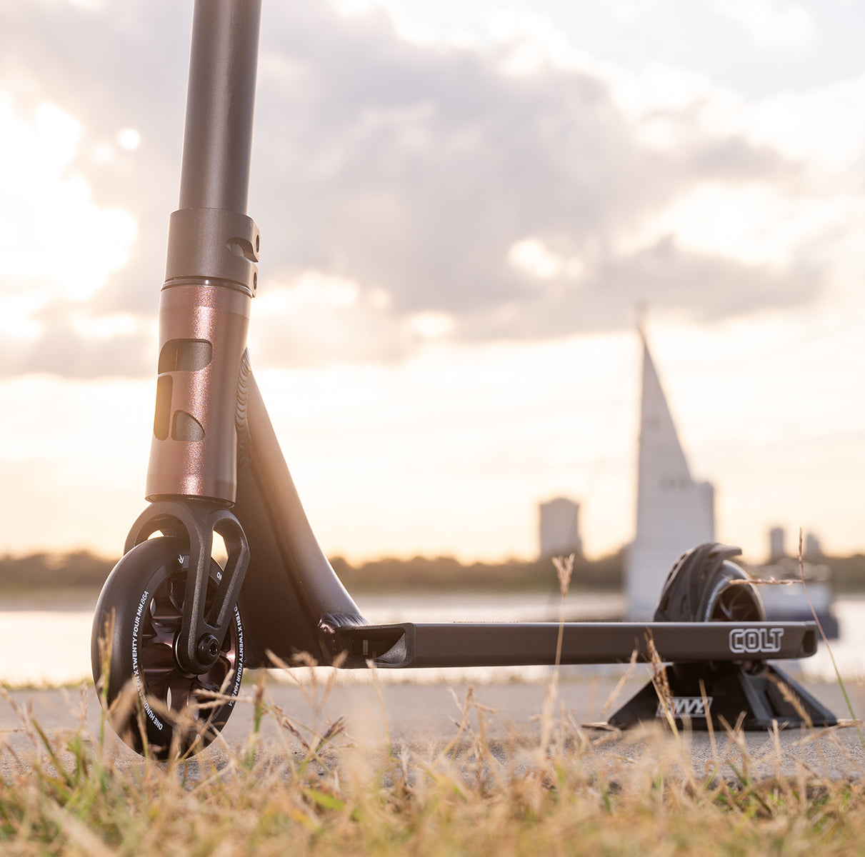 Envy Colt S6 Pro Scooter - High Performance Kick Scooter for Adults & Teens - Perfect for Commuting, Urban Travel & Outdoor Fun