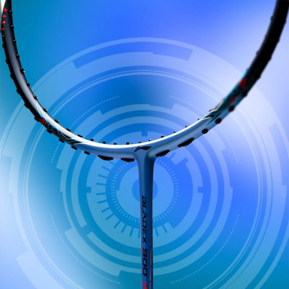 Li Ning BladeX 900 Moon Max Badminton Racket (Blue) - Professional Carbon Fiber Shuttlecock Racket for Advanced Players - Perfect for Tournaments & Training Sessions
