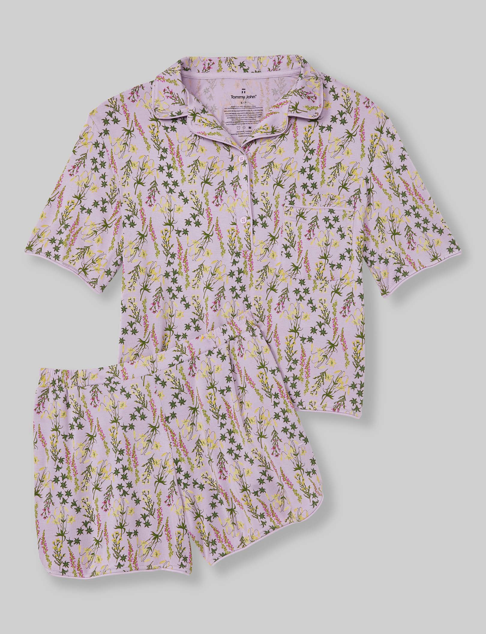 Cozy Women's Sleepwear Set - Soft Pullover Pajama Top & Comfortable Shorts for Relaxing at Home | Perfect for Lounging, Sleeping & Weekend Comfort