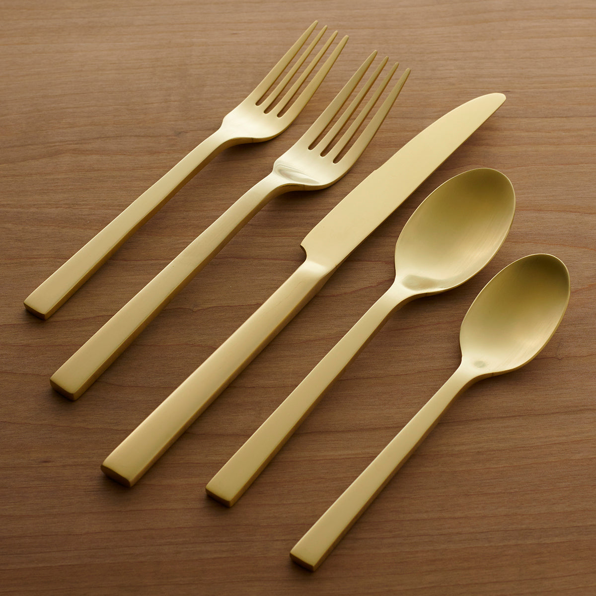 20-Piece Champagne Flatware Set for Fine Dining - Elegant Silverware for Weddings, Dinner Parties & Special Occasions