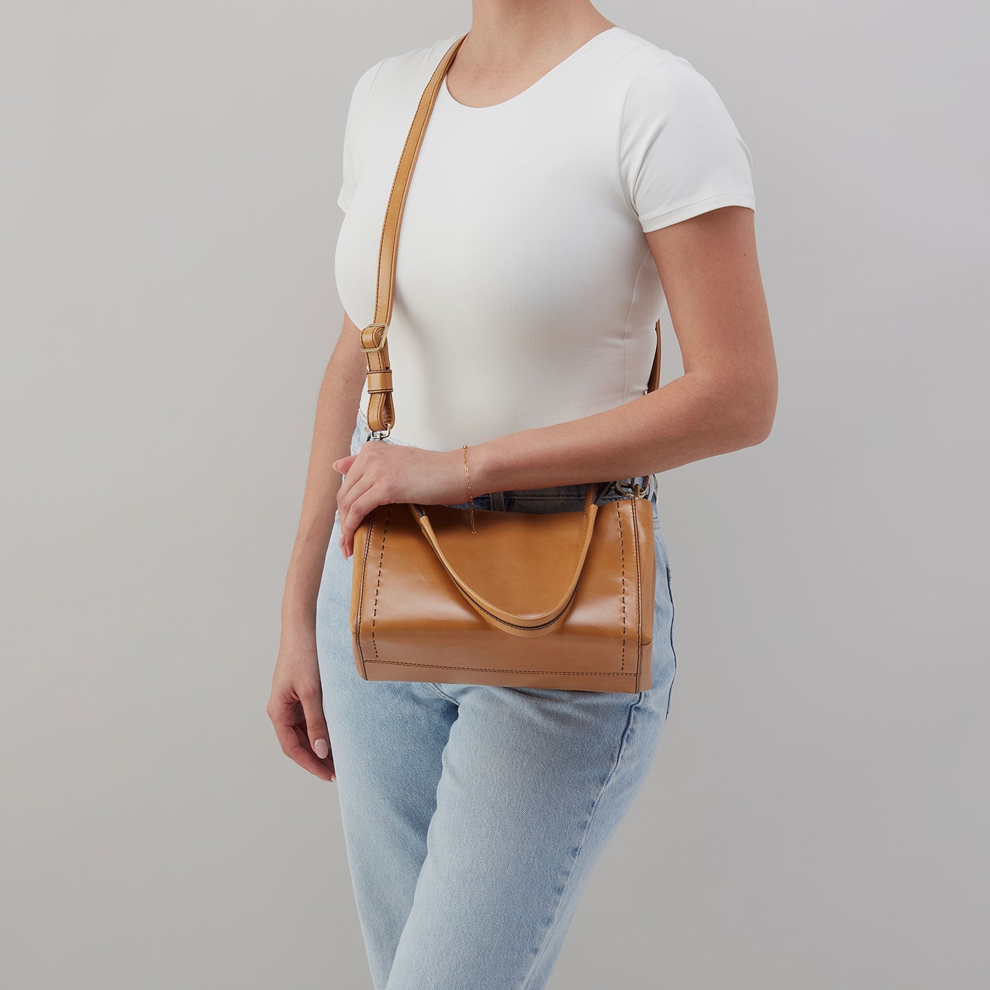 Premium Seneca Shoulder Crossbody Bag in Polished Leather - Natural Tan Color - Stylish & Durable for Work, Travel & Everyday Use