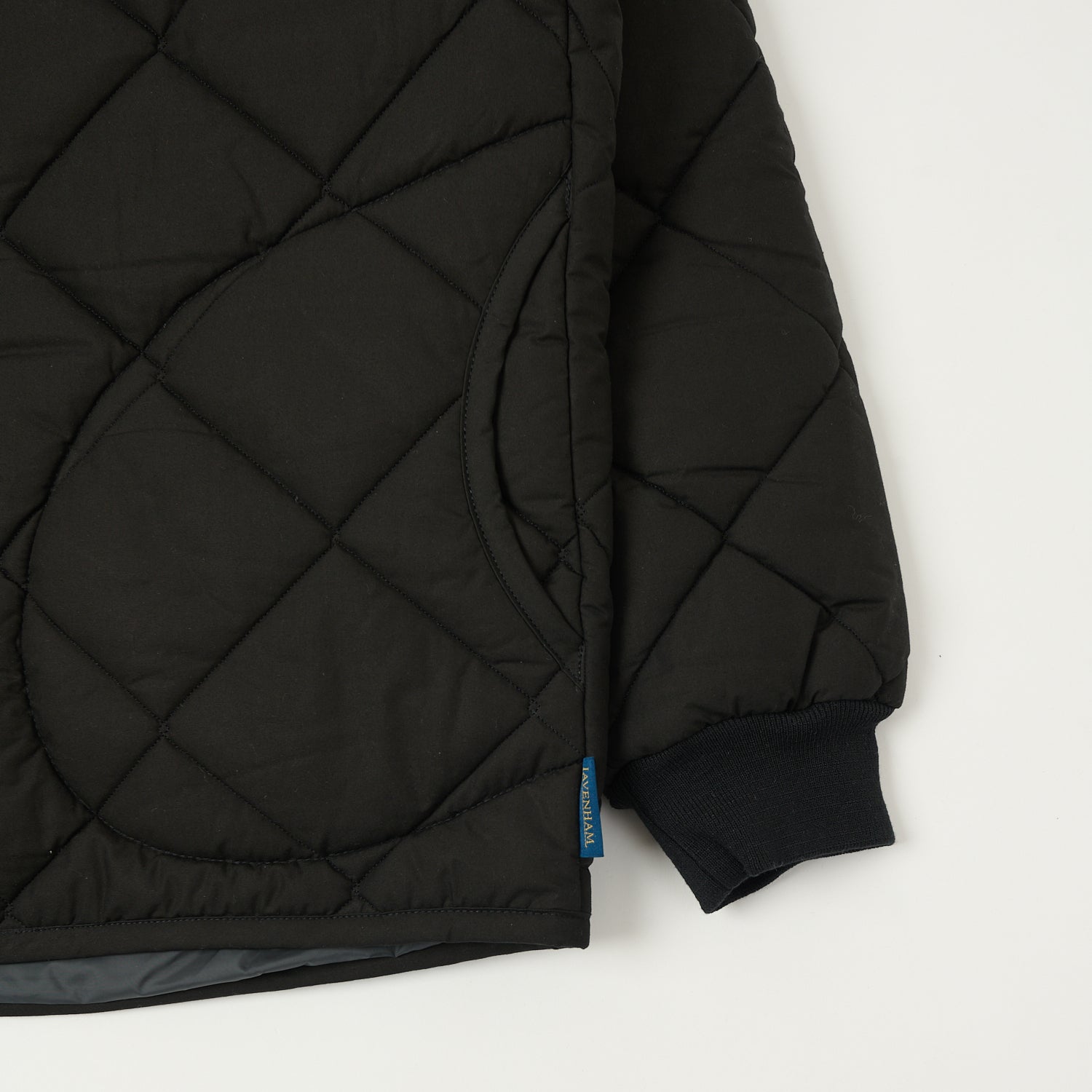 Lavenham Big Quilt Bomber Jacket - Lamp Black | Warm Winter Coat for Men & Women | Perfect for Outdoor Activities, Travel & Casual Wear