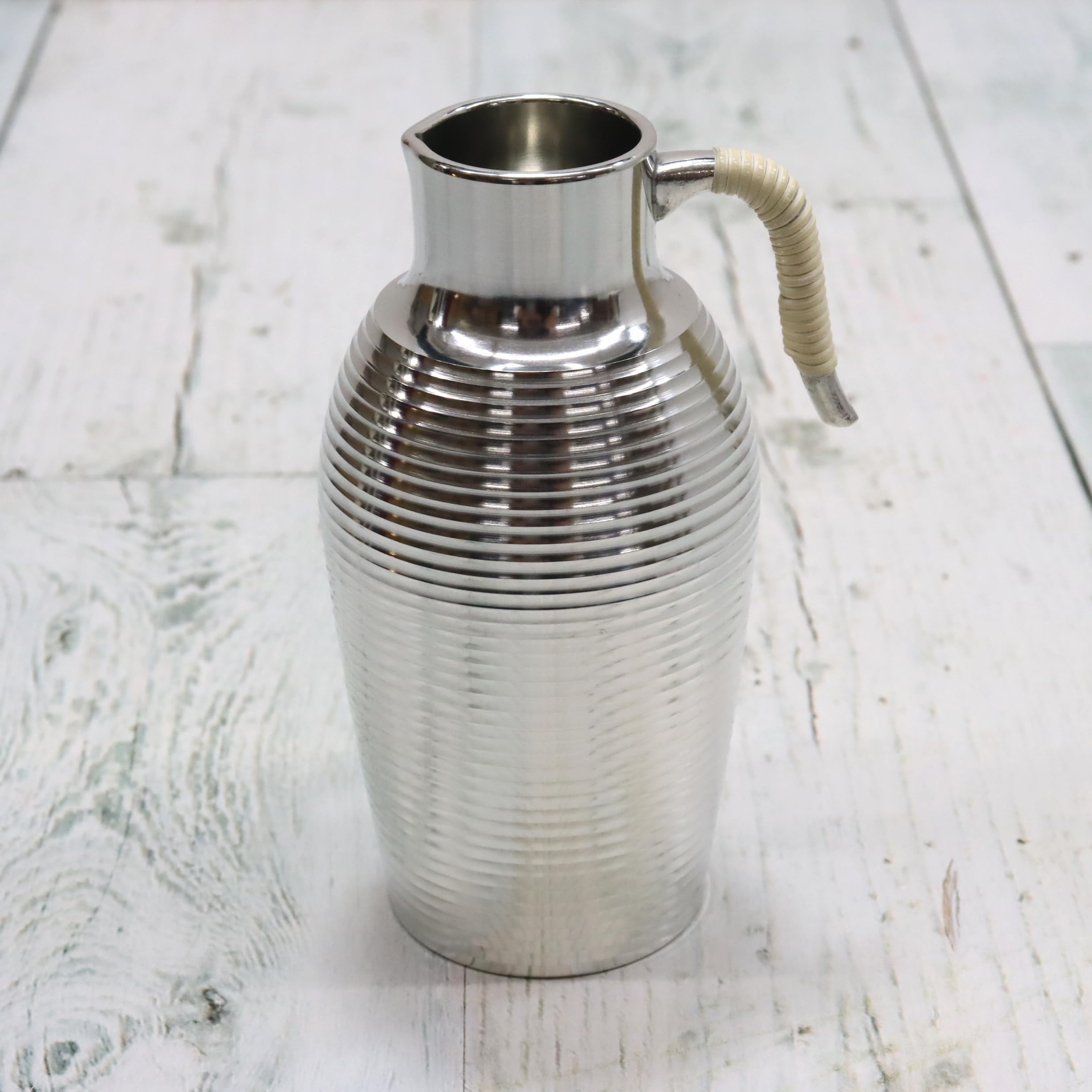 Premium Osaka Tin Ware (Suzuki) Traditional Japanese Round Shoulder Sake Bottle - Hot Sake Serving Set with Gift Wrapping - Perfect for Japanese Tea Ceremonies, Dinner Parties & Special Occasions