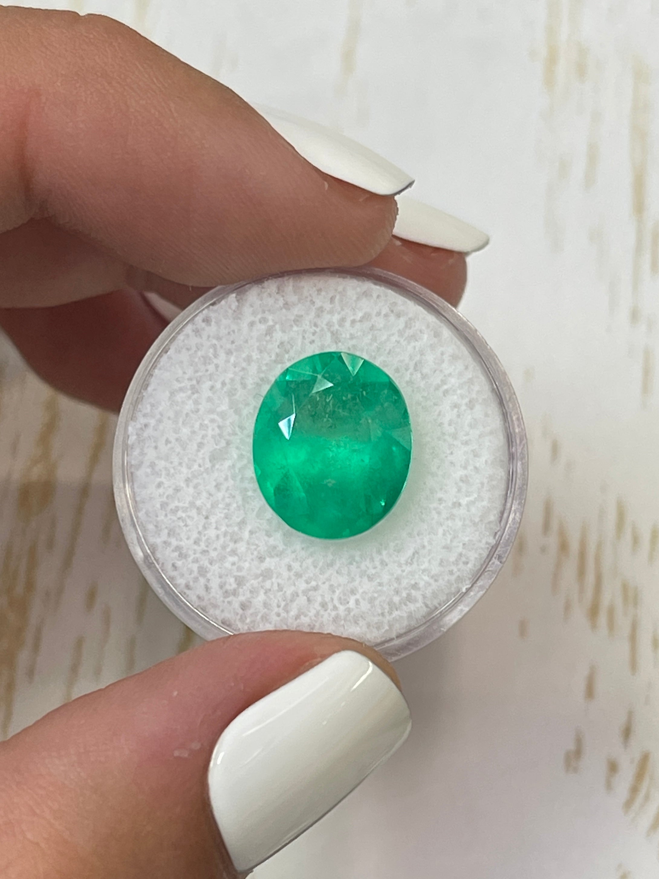 6.35 Carat 13x11mm Neon Green Natural Loose Colombian Emerald Oval Cut Gemstone for Jewelry Making, Engagement Rings & Luxury Gifts