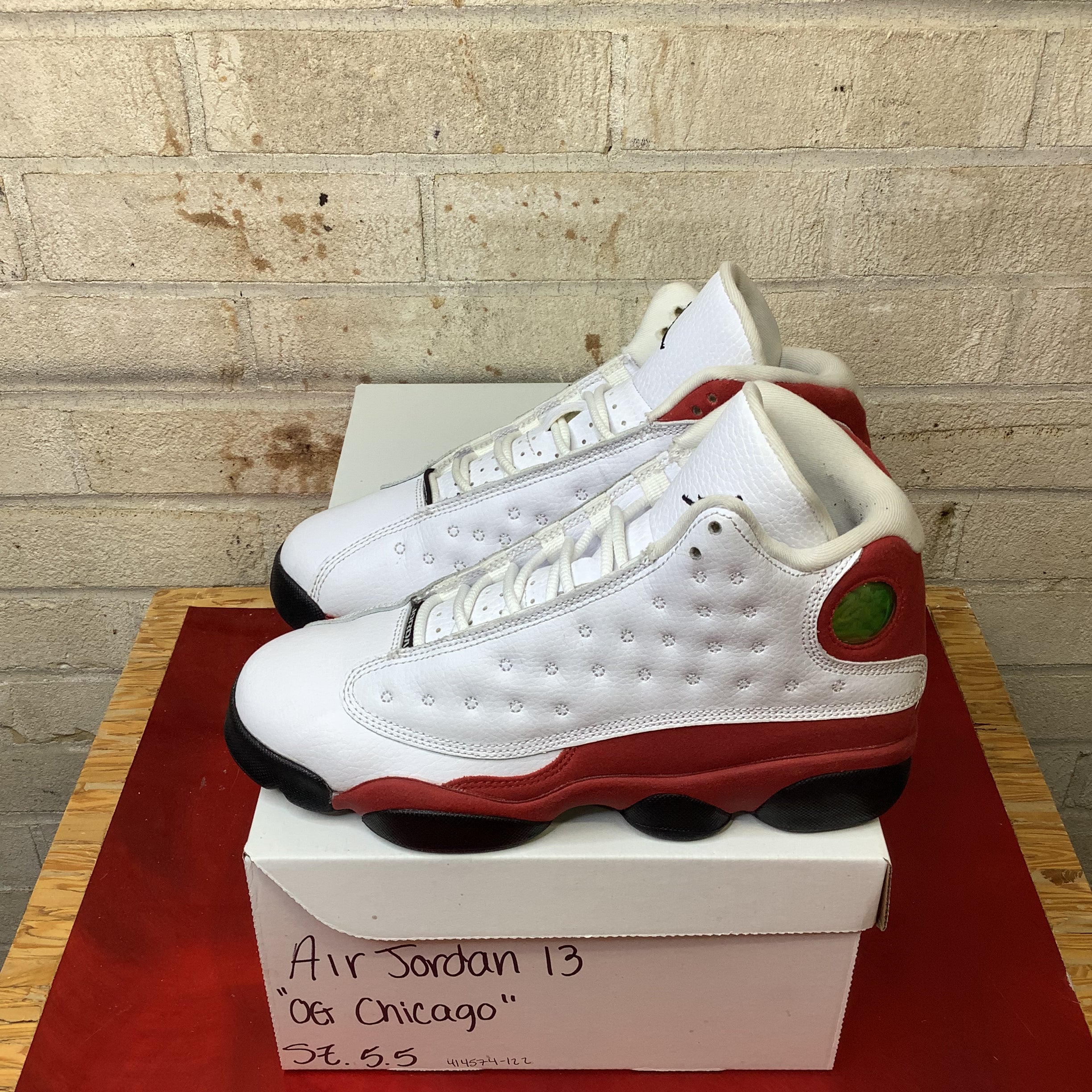 Original Air Jordan 13 Retro 'Chicago' Size 5.5Y - 414574-122 | Men's Basketball Shoes for Court & Streetwear Fashion